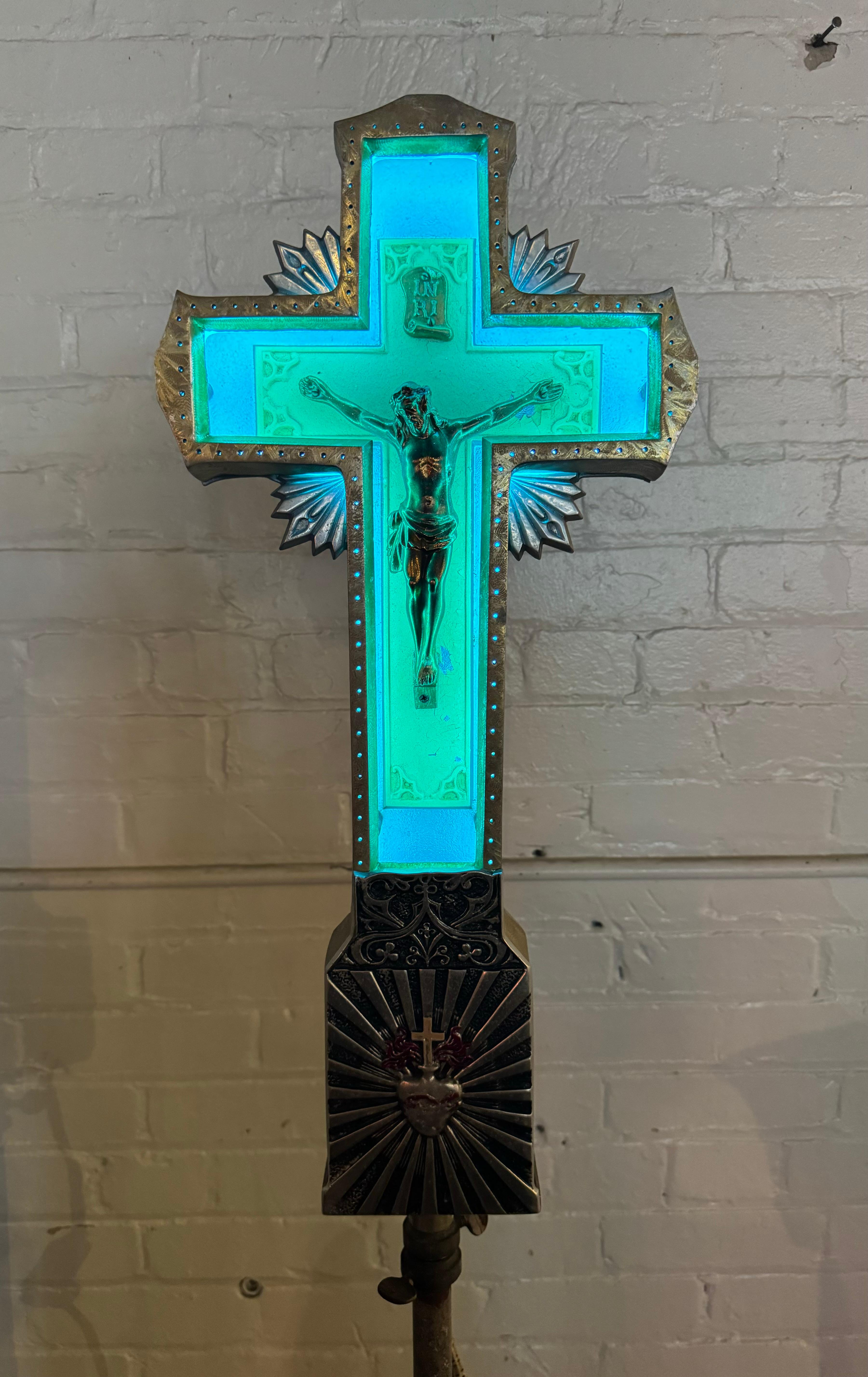 1920s Art Deco Cast Aluminum and Neon Crucifix. 4