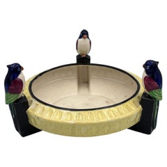 Macetero de cerámica Art Decó de 1920 con pájaros de colores