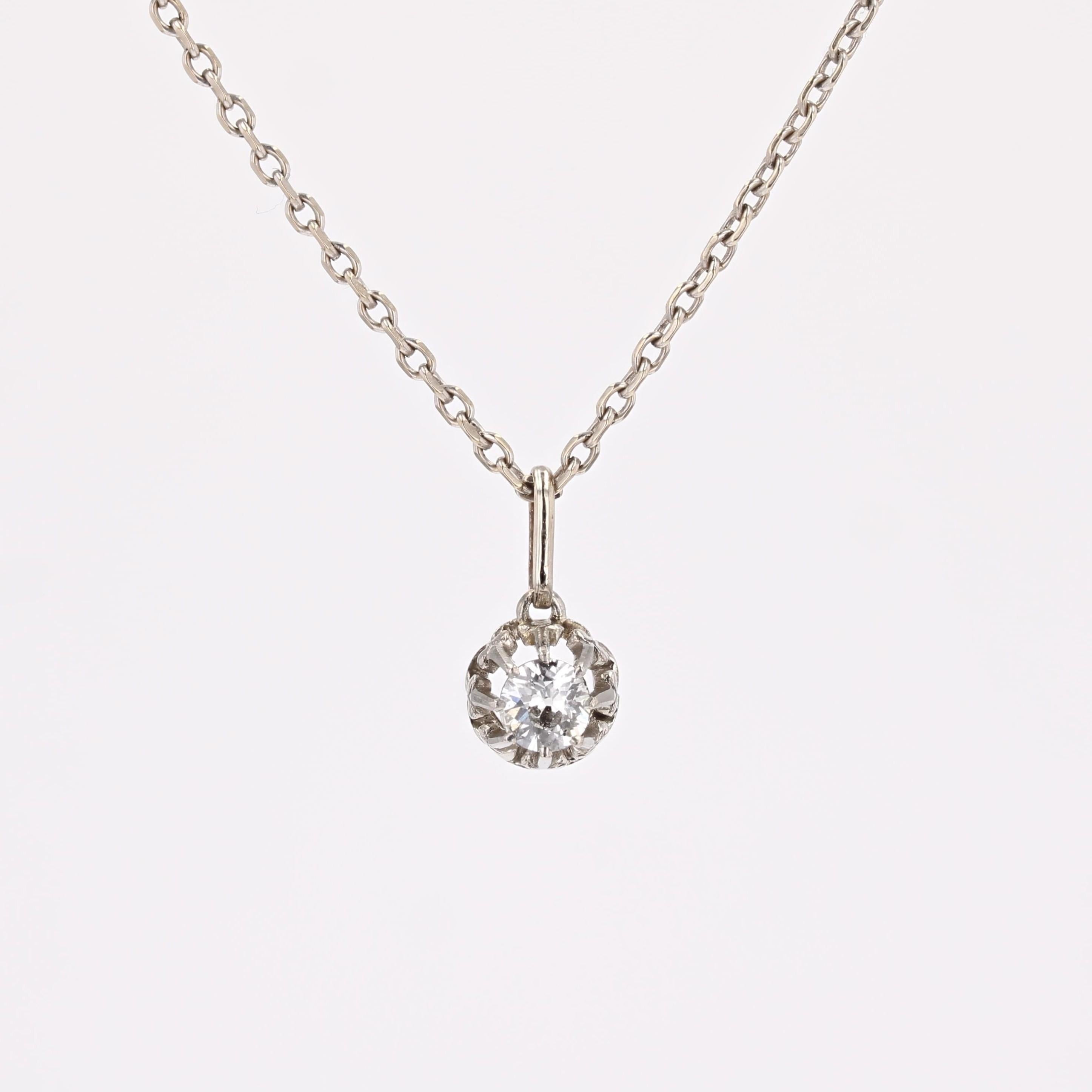 1920er Jahre Art Deco Diamant 18 Karat Weißgold-Anhänger im Angebot 5