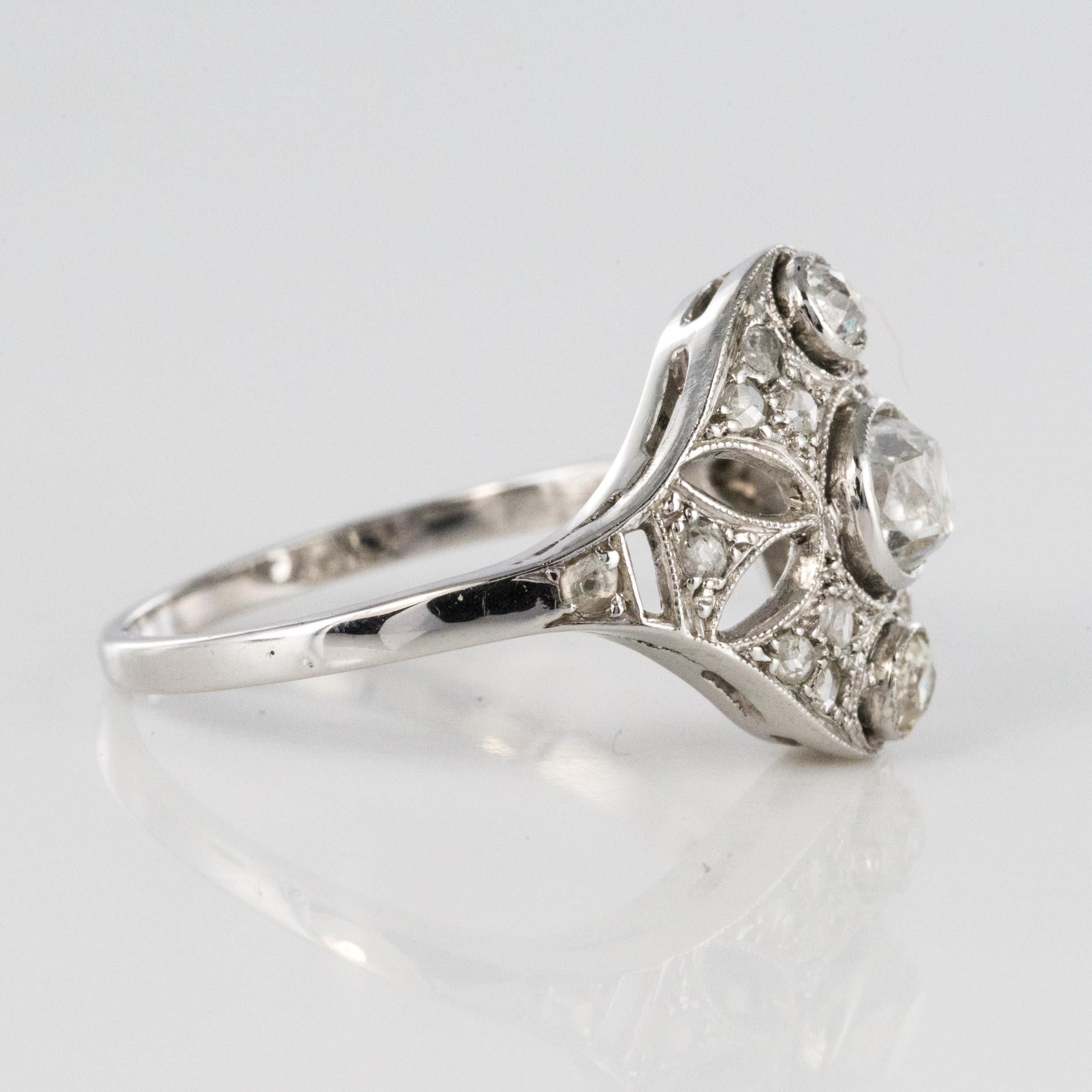 1920s Art Deco Diamond 18 Karat White Gold Ring 6