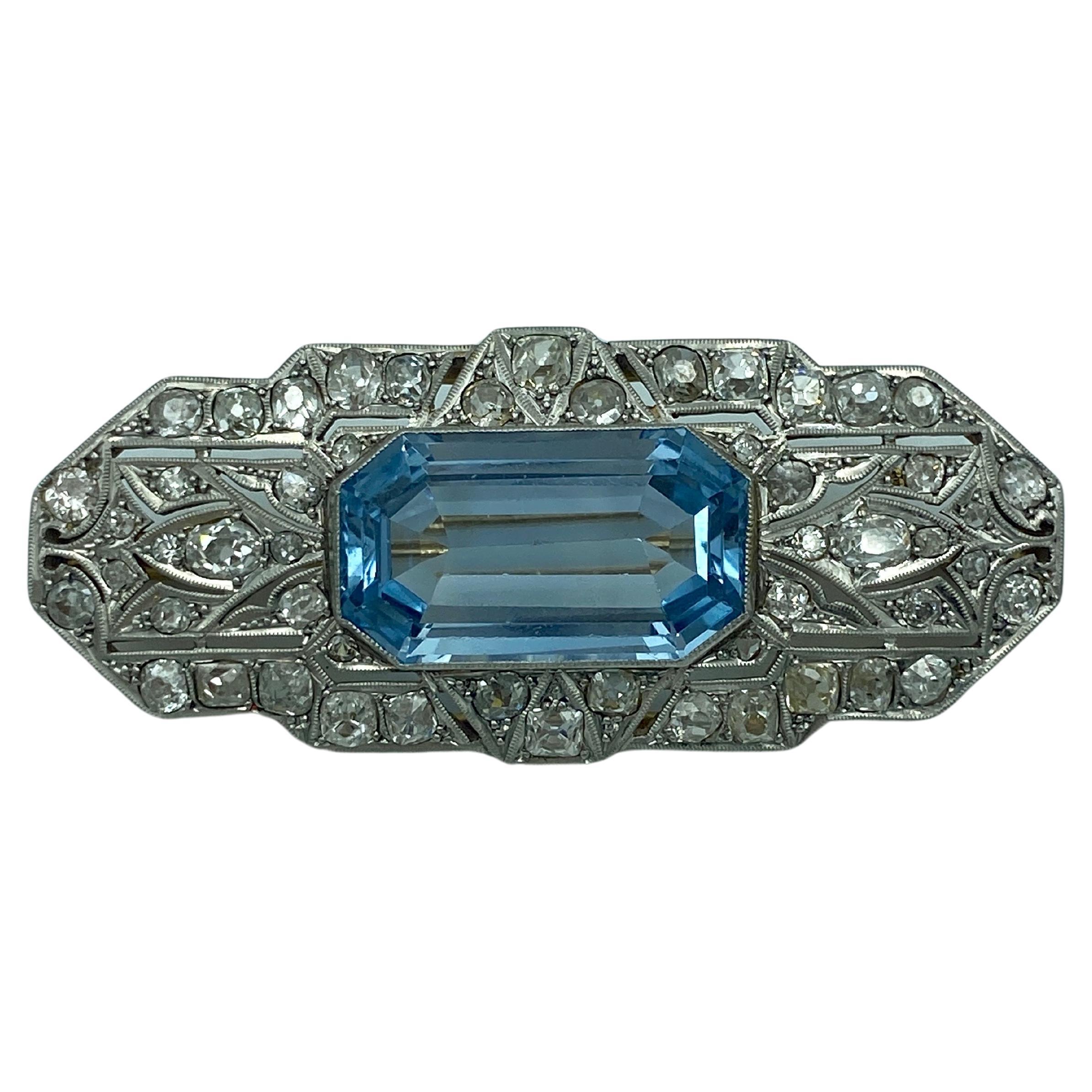 1920s Art Deco diamond and aquamarine brooch