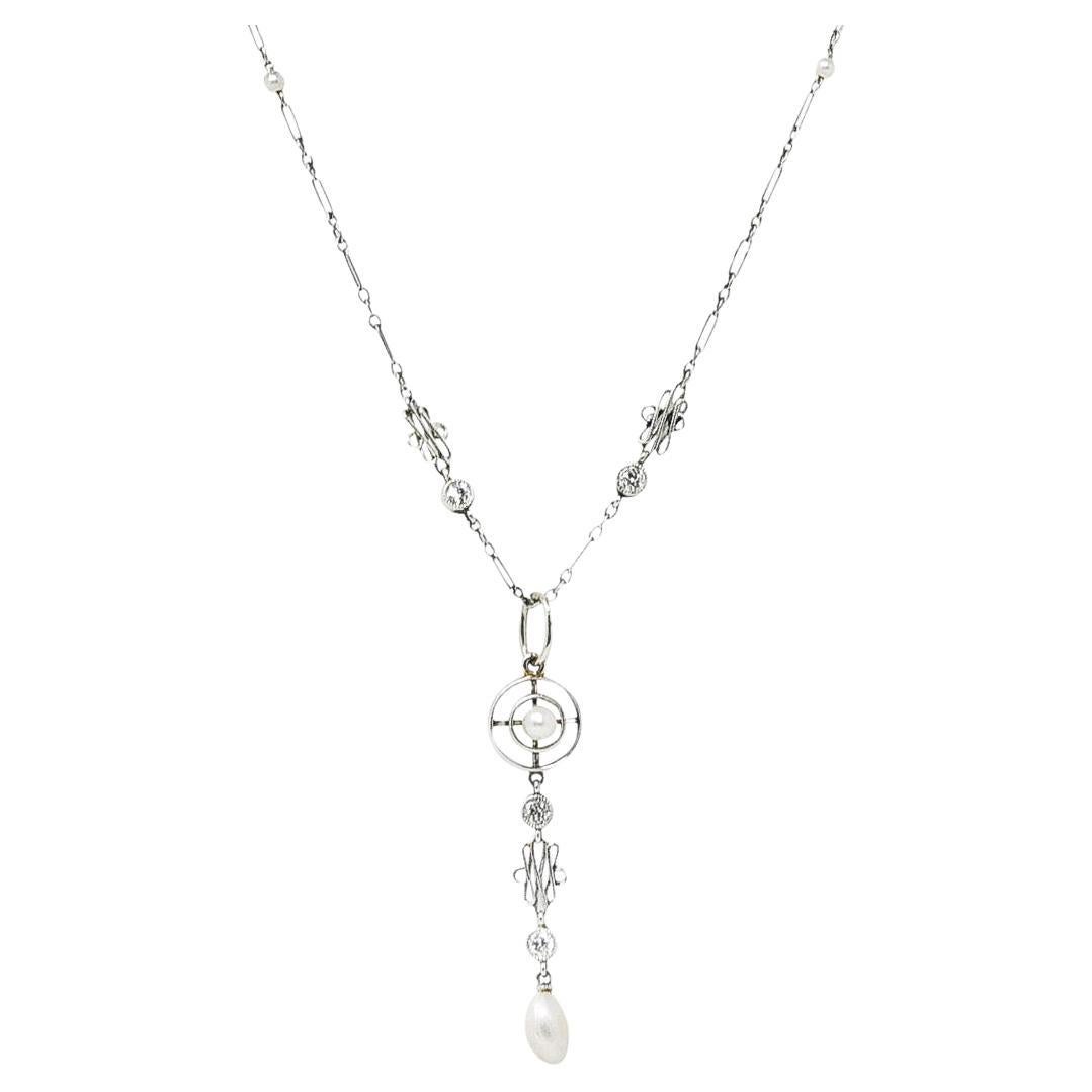 Collier pendentif Art déco en platine avec diamants et perles, années 1920