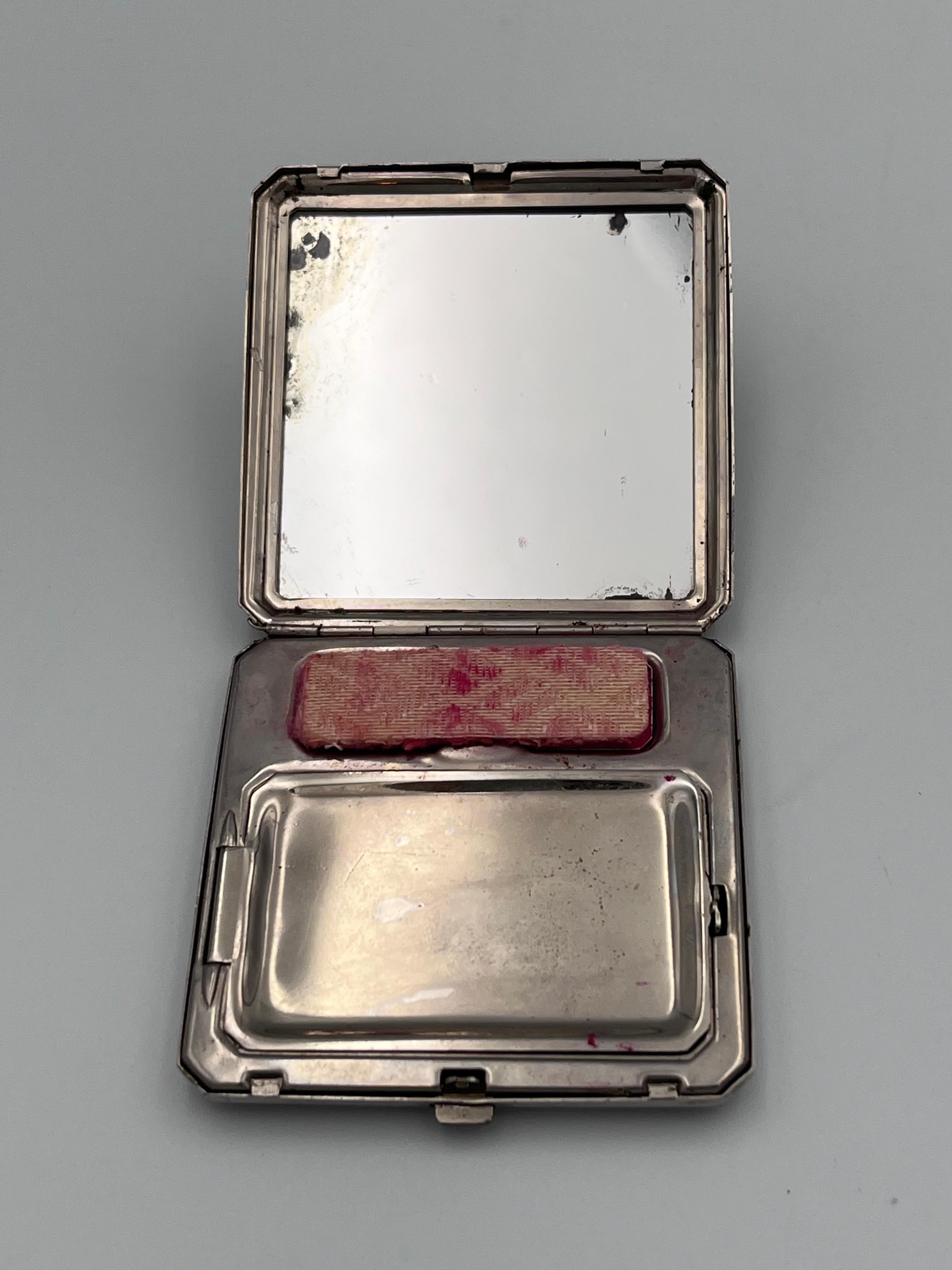Enameled 1920's Art Deco Enamel Ladies Make up Compact Mirror Rouge, Mirror, Puffs For Sale