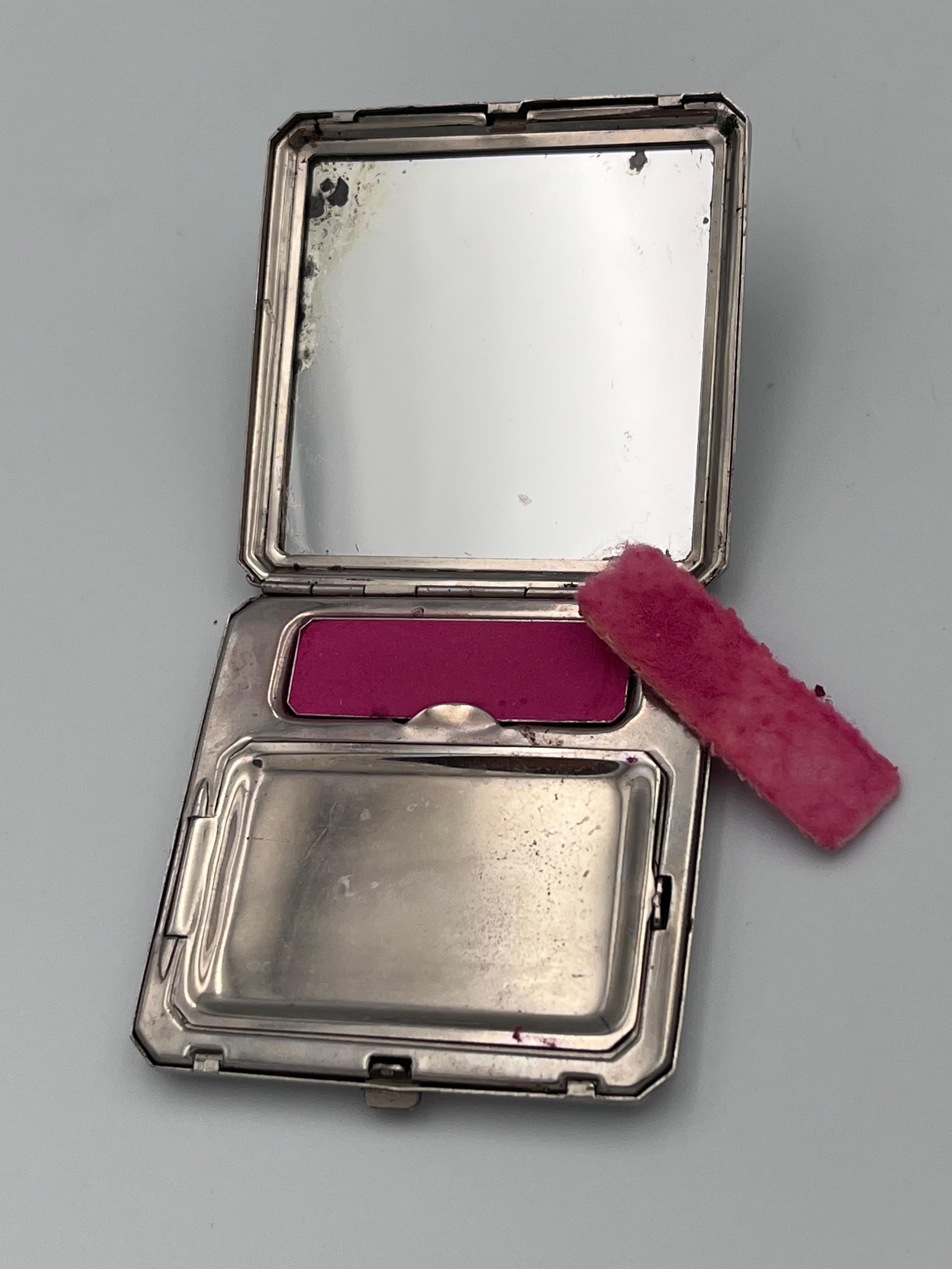 Metal 1920's Art Deco Enamel Ladies Make up Compact Mirror Rouge, Mirror, Puffs For Sale
