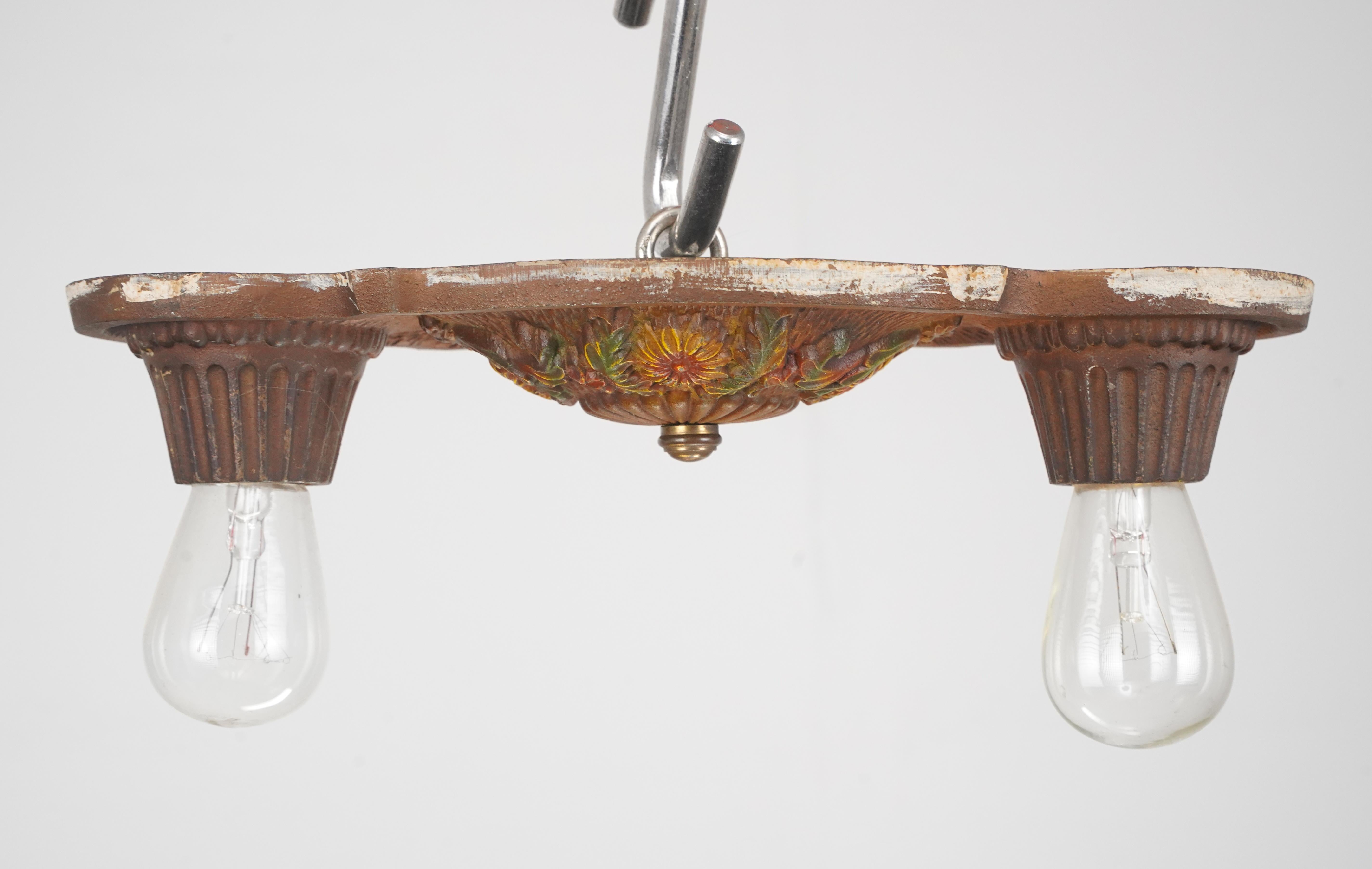 1920er Art Deco Freiliegende Glühbirne Flush Mount Light (Gegossen) im Angebot