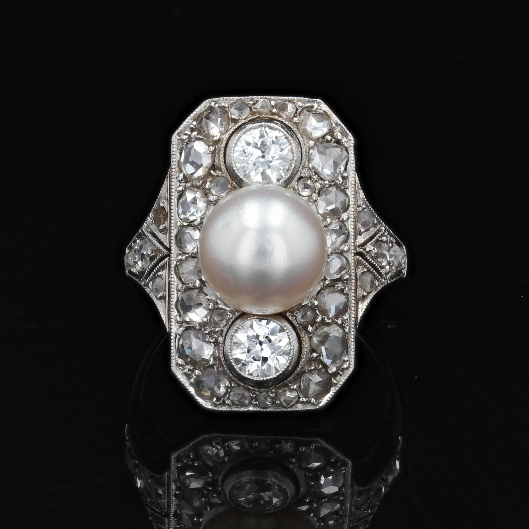 1920er Jahre Art Deco Feine Perle Diamanten 18 Karat Gelbgold Platin Ring im Zustand „Hervorragend“ im Angebot in Poitiers, FR
