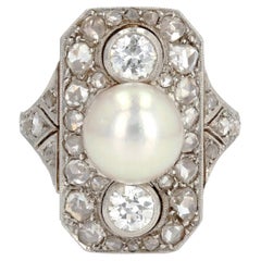 1920s Art Deco Fine Pearl Diamonds 18 Karat Yellow Gold Platinum Ring