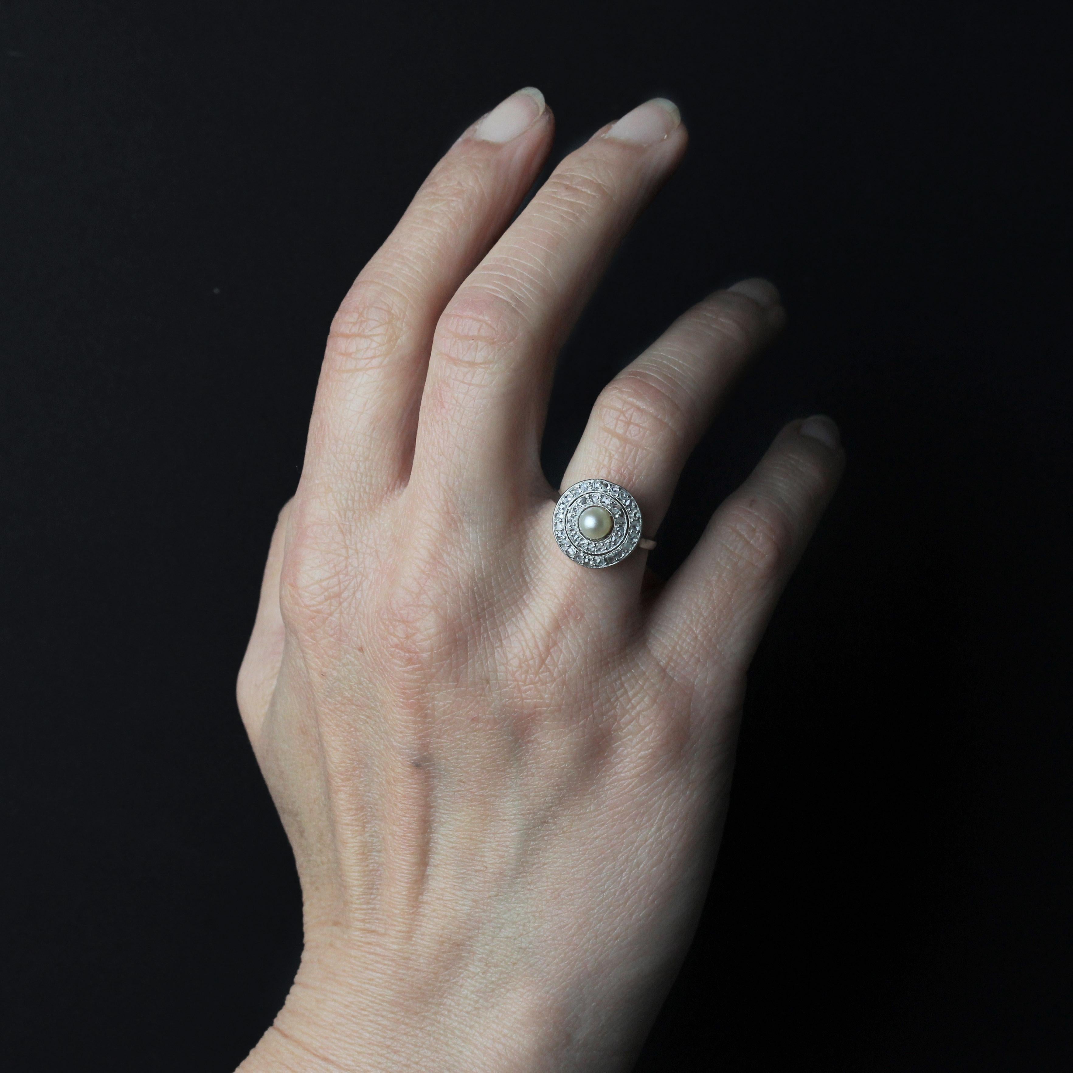 Taglio a rosa Anello tondo in platino con perle e diamanti Art Deco degli anni '20 in vendita