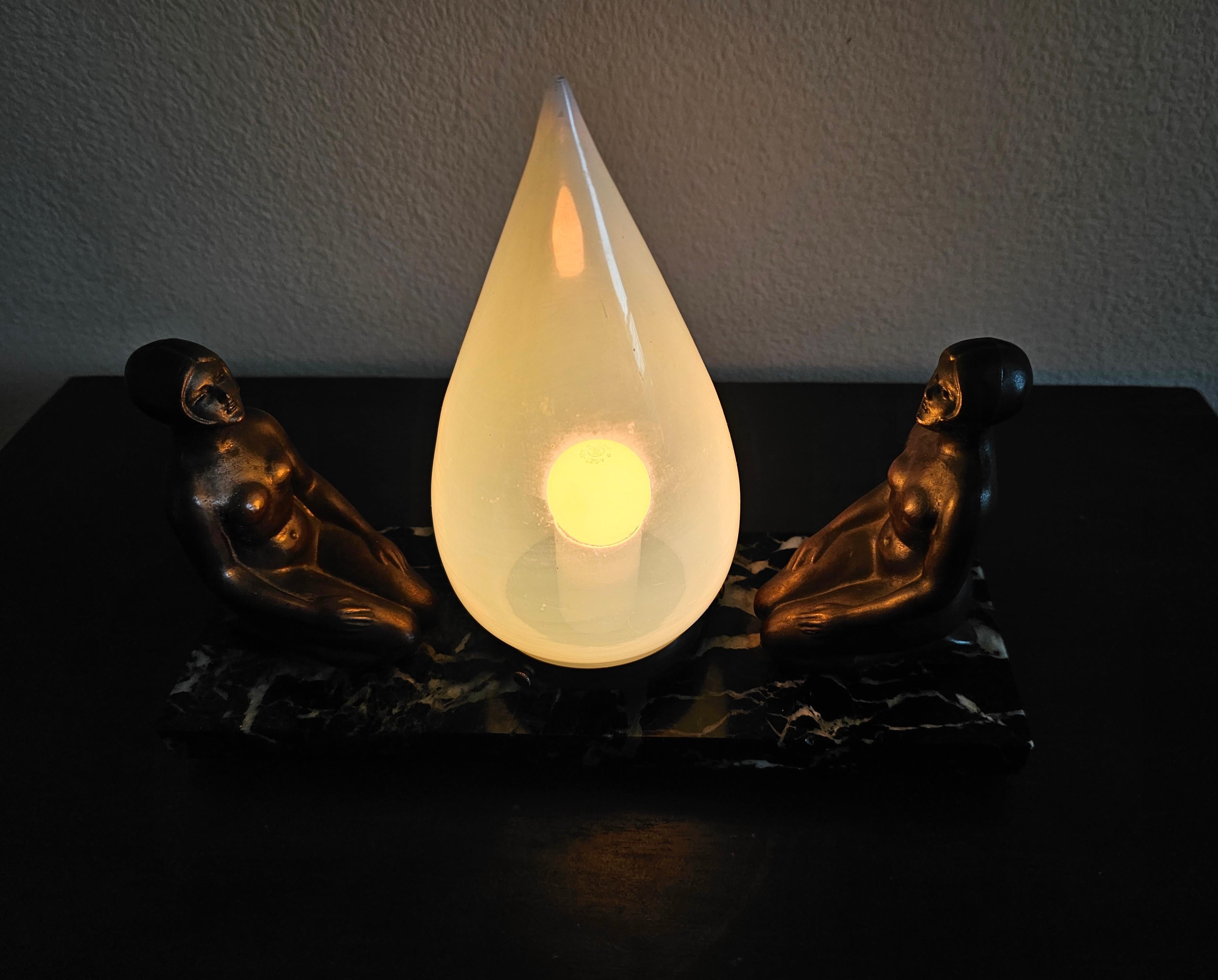 Lampe de table sculpturale nue Art Déco Frankart / Nuart Style des années 1920  en vente 6