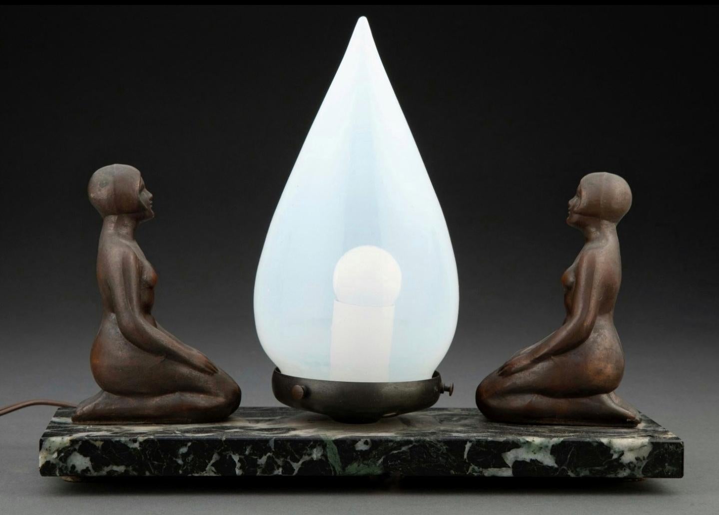 1920er Jahre Art Deco Frankart / Nuart Stil Skulpturale Nude Tischlampe im Angebot 8