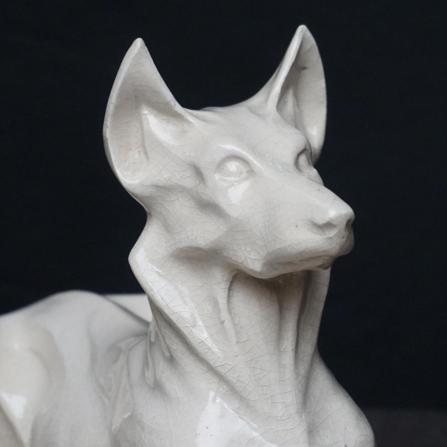 Statue de chien de berger en céramique Art Déco français des années 1920 par Charles Louis Eugne Virion en vente 2