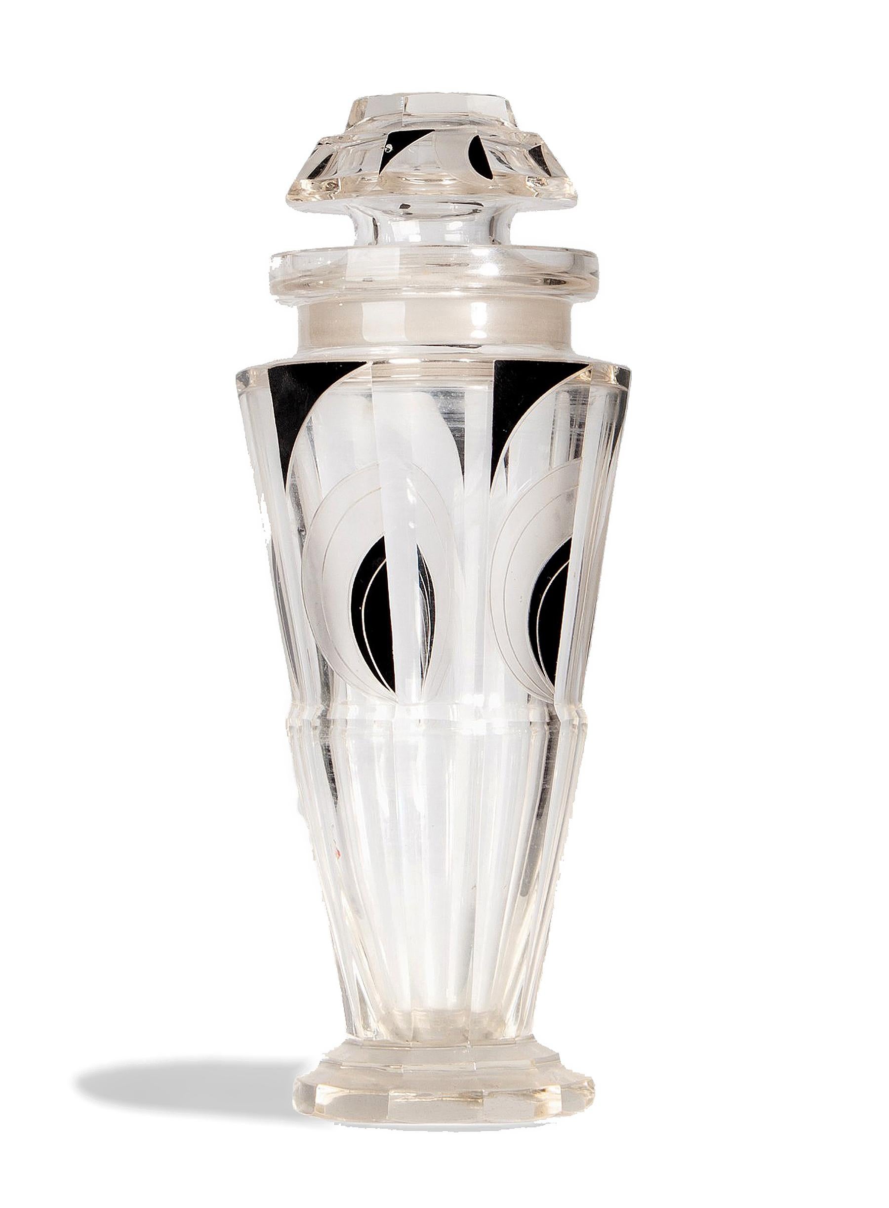 decantador francés Art Déco de los años 20 de cristal cilíndrico y esmalte negro con tapón

Por: desconocido
Material: vidrio, cristal, esmalte
Técnica: fundido, moldeado, esmaltado
Dimensiones: 4,5 pulg. x 11 pulg.
Fecha: principios del siglo XX,