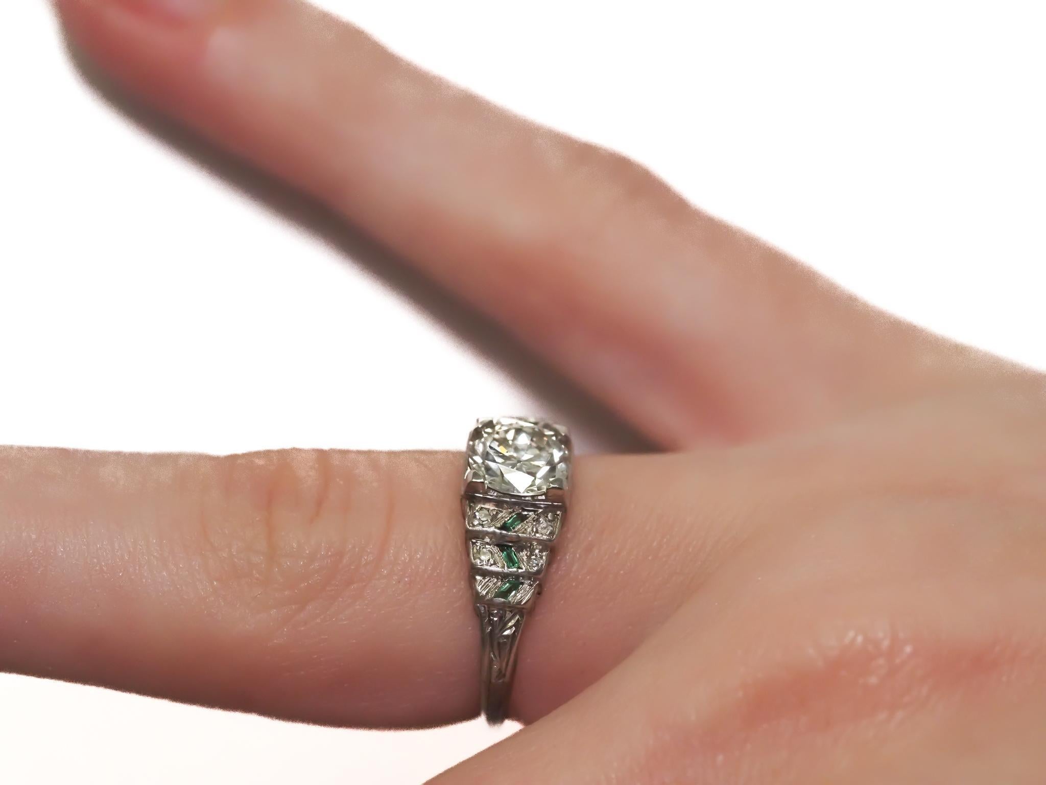 1920s Art Deco GIA 1.04ct Old European Diamond and Emerald Engagement Ring - For Sale 4