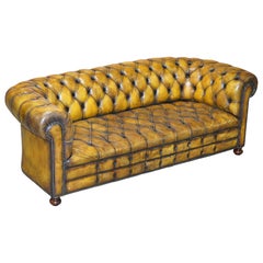 1920er Jahre Art Deco handgefärbtes, restauriertes Whisky Brown Leder Chesterfield getuftetes Sofa