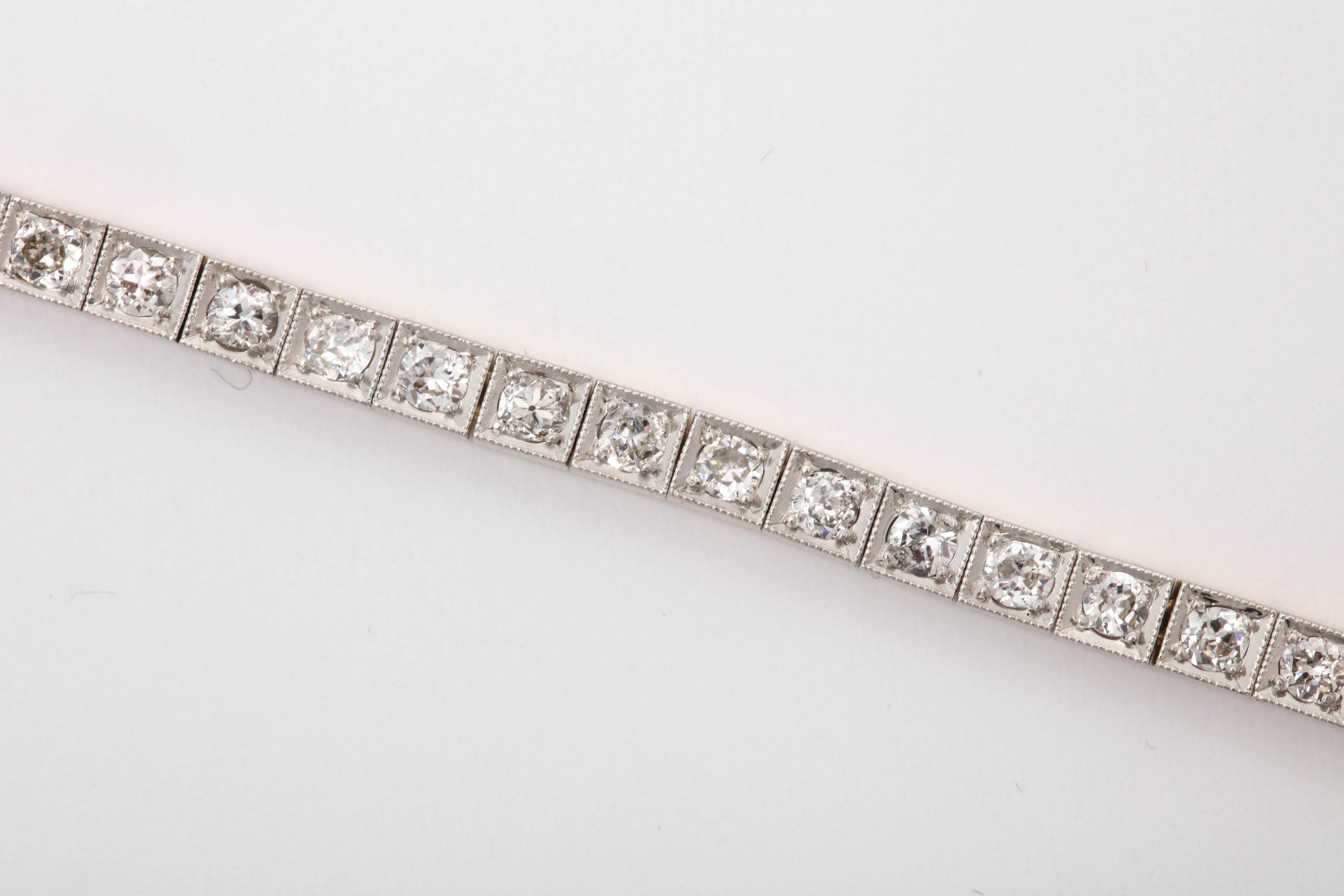 Women's or Men's 1920s Art Deco Highly Flexible Diamond Gold and Platinum Straightline Bracelet