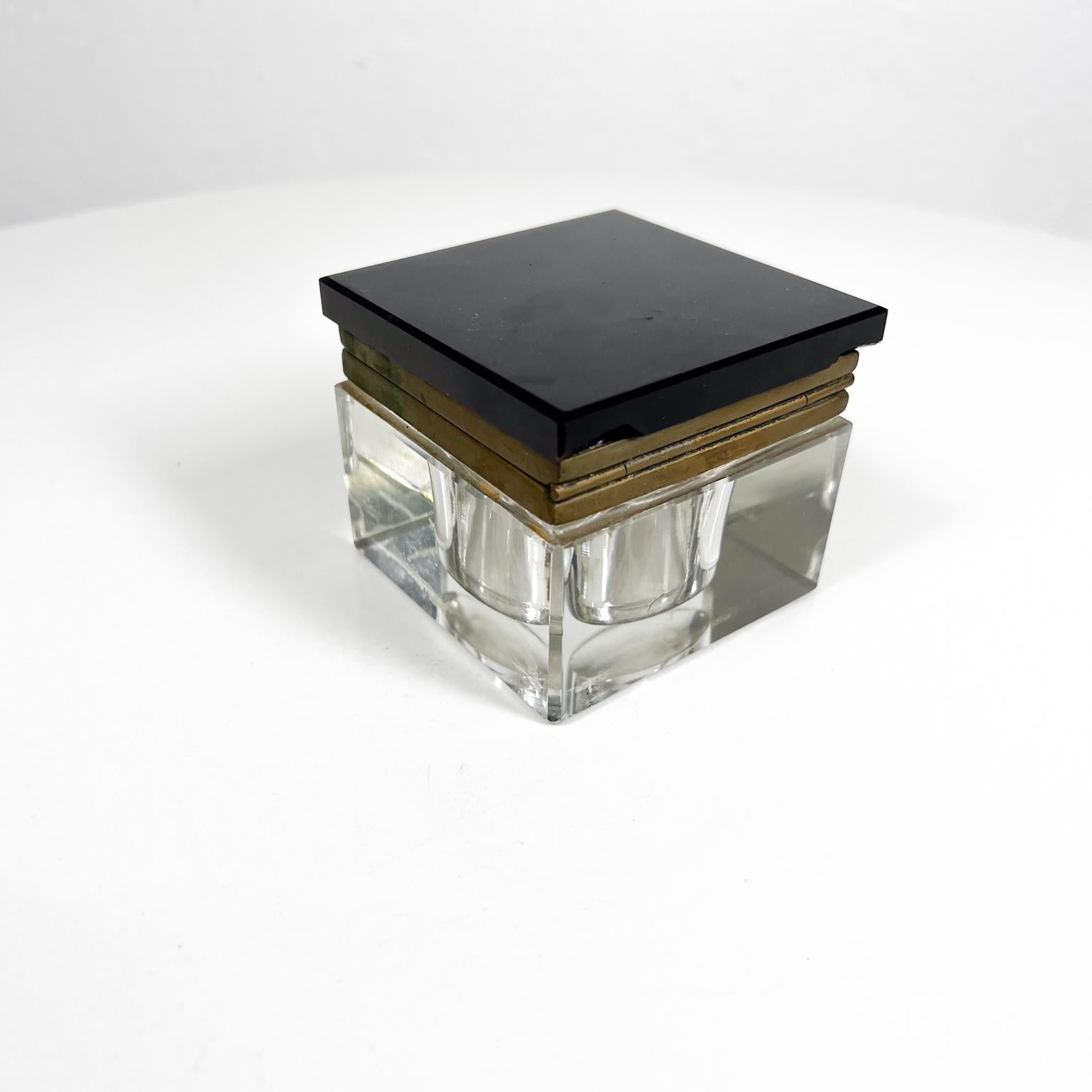 1920s Art Deco Inkwell Modern Beveled Solid Glass and Brass For Sale 6