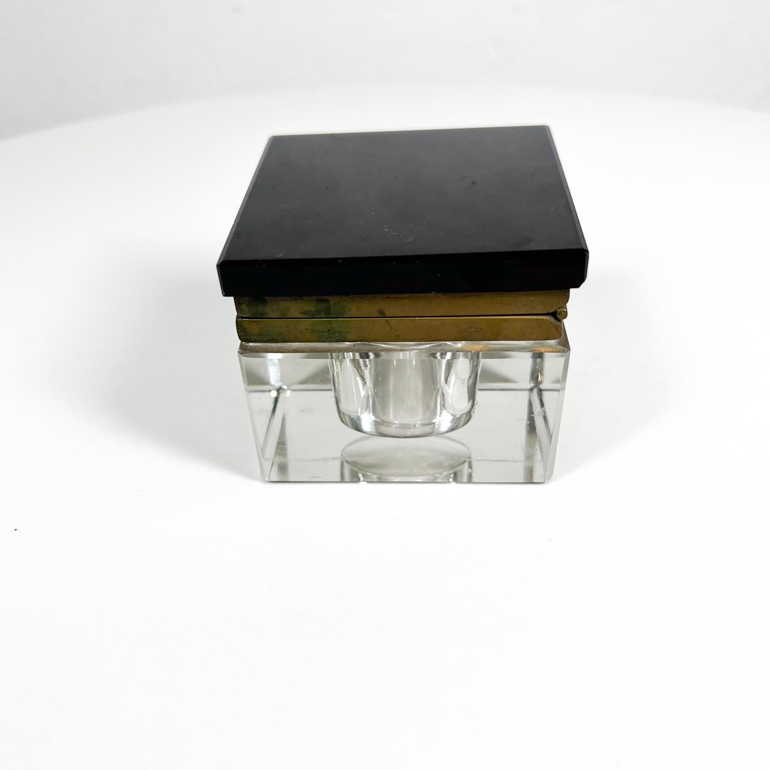 1920s Art Deco Inkwell Modern Beveled Solid Glass and Brass For Sale 4
