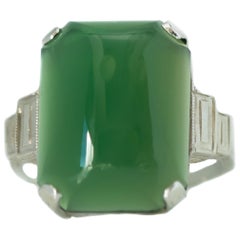 Antique 1920s Art Deco Jade, Diamond and 14 Karat White Gold Ring