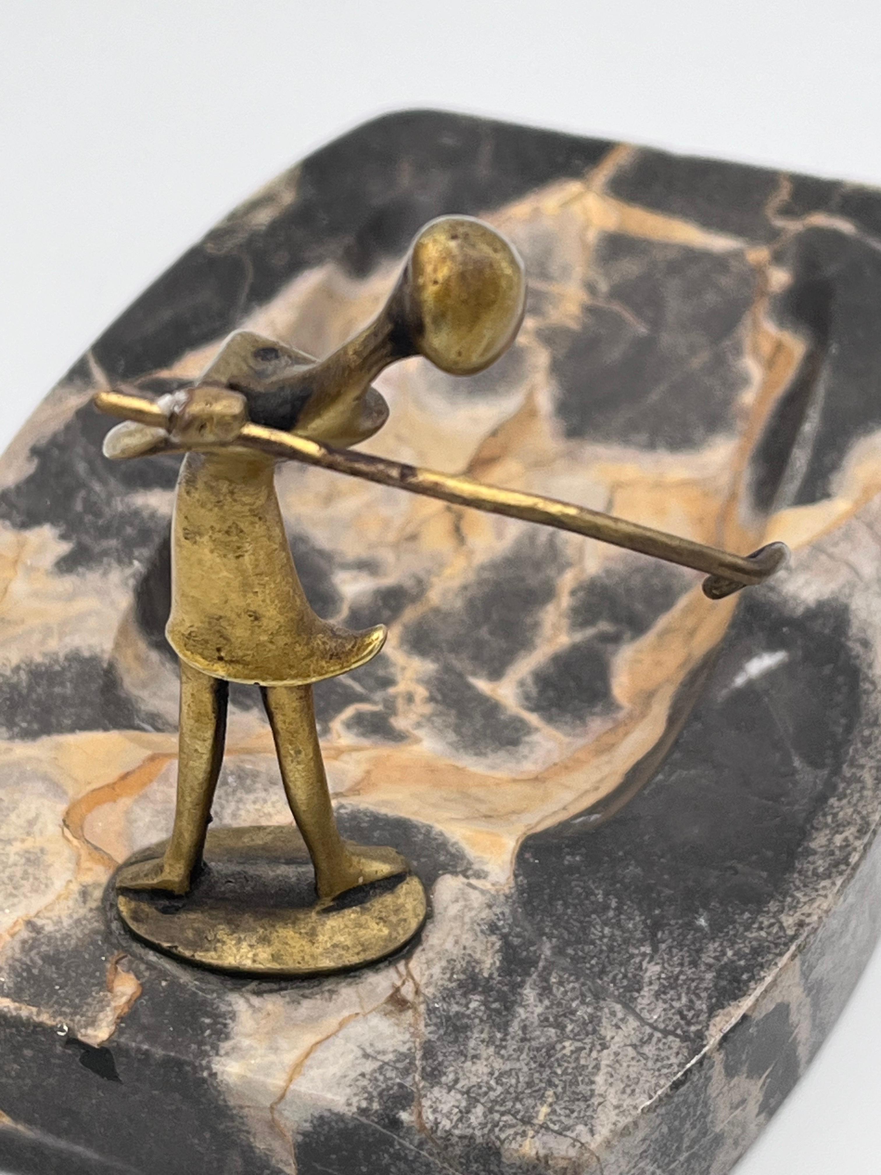 1920's Art Deco Karl Hagenauer Lady Golfer Bronze & Marble Vide Poche or Ashtray For Sale 3