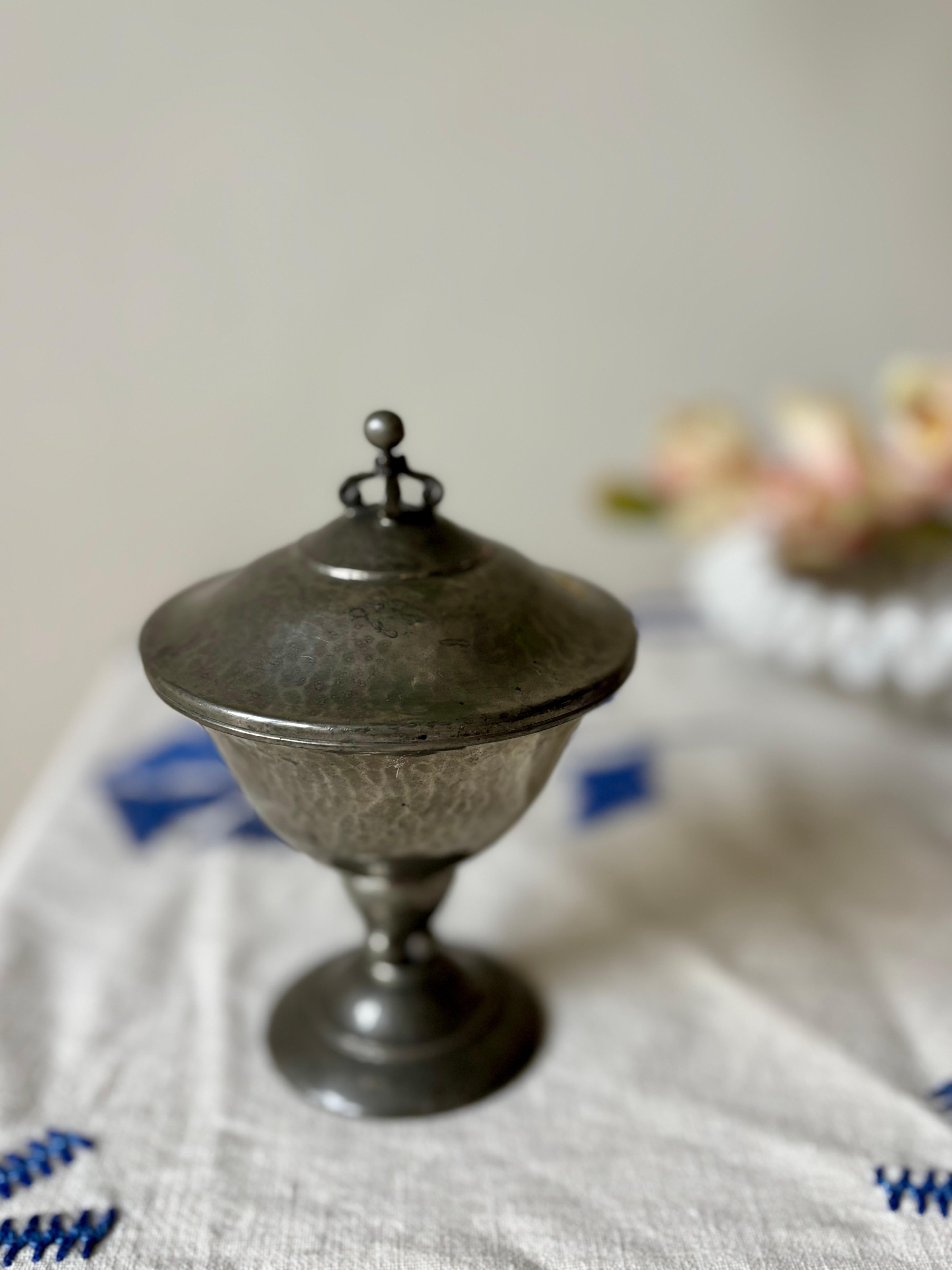 1920s Art Deco Lidded Pewter Bowl, Denmark For Sale 4