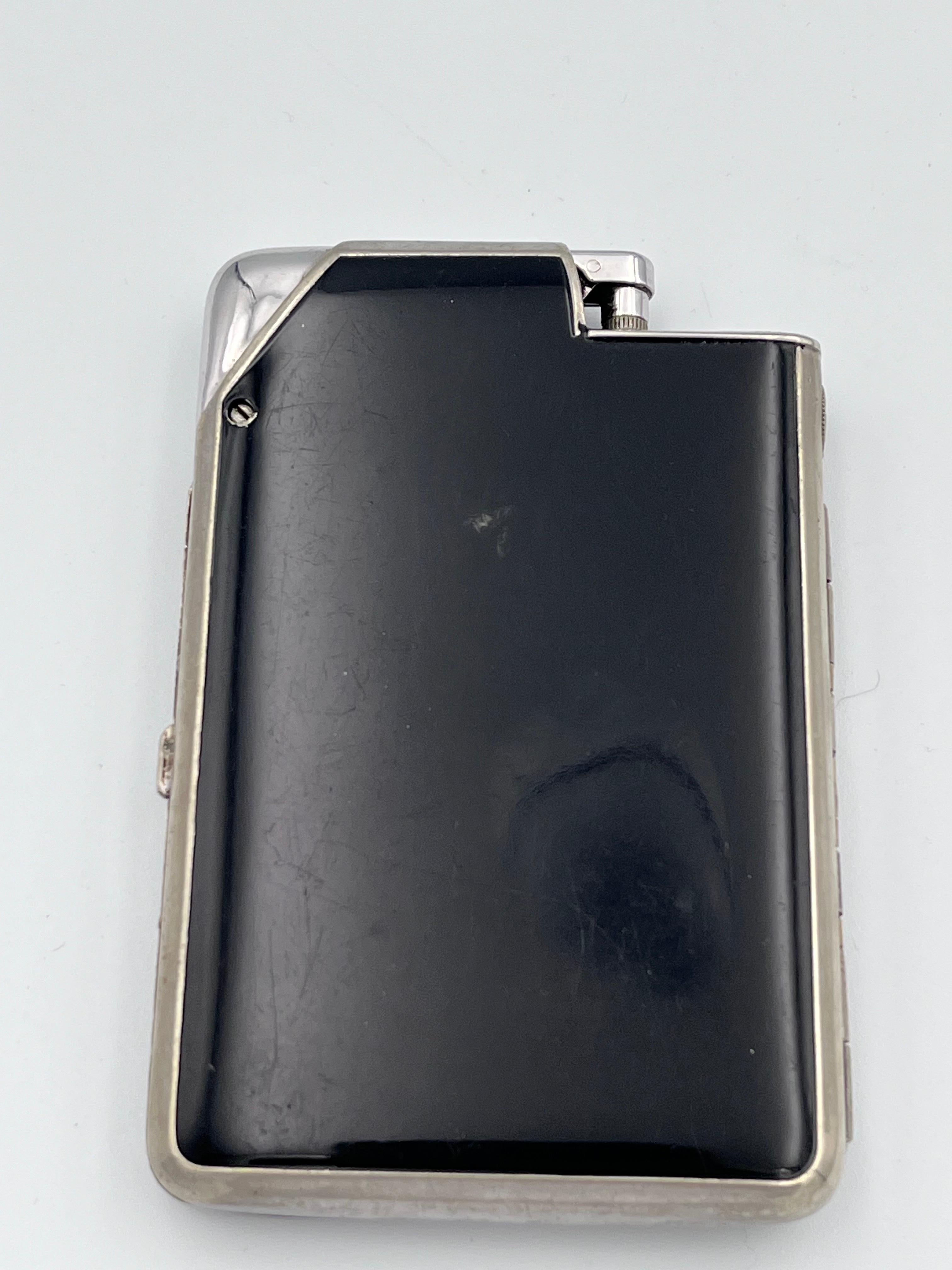 1920's Art Deco Marathon Red and Black Enamel Combo Cigarette Case and Lighter For Sale 6