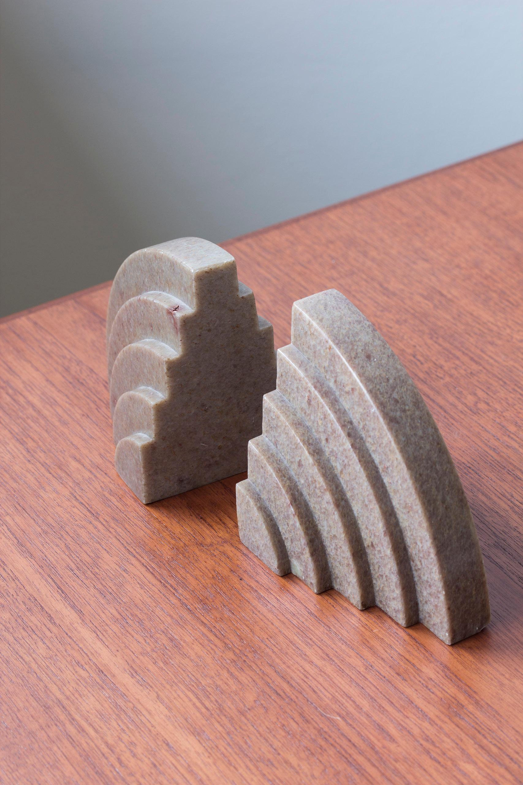 Early 20th Century 1920s Art Deco marble bookends made in Sweden For Sale