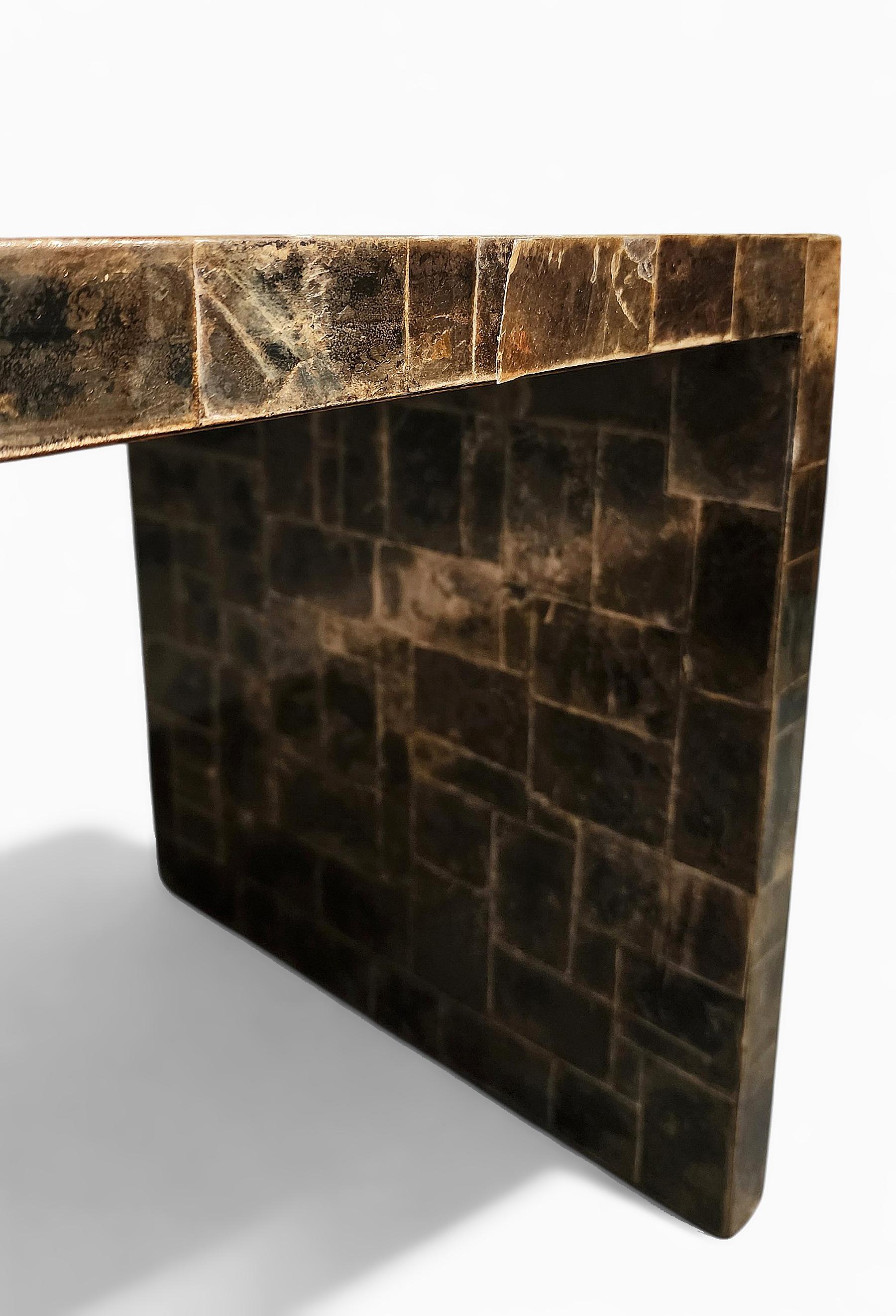 Autre 1920's Art Déco J.M. Table d'appoint en mica et en bois de style Frank par Comte S.A., Argentina en vente