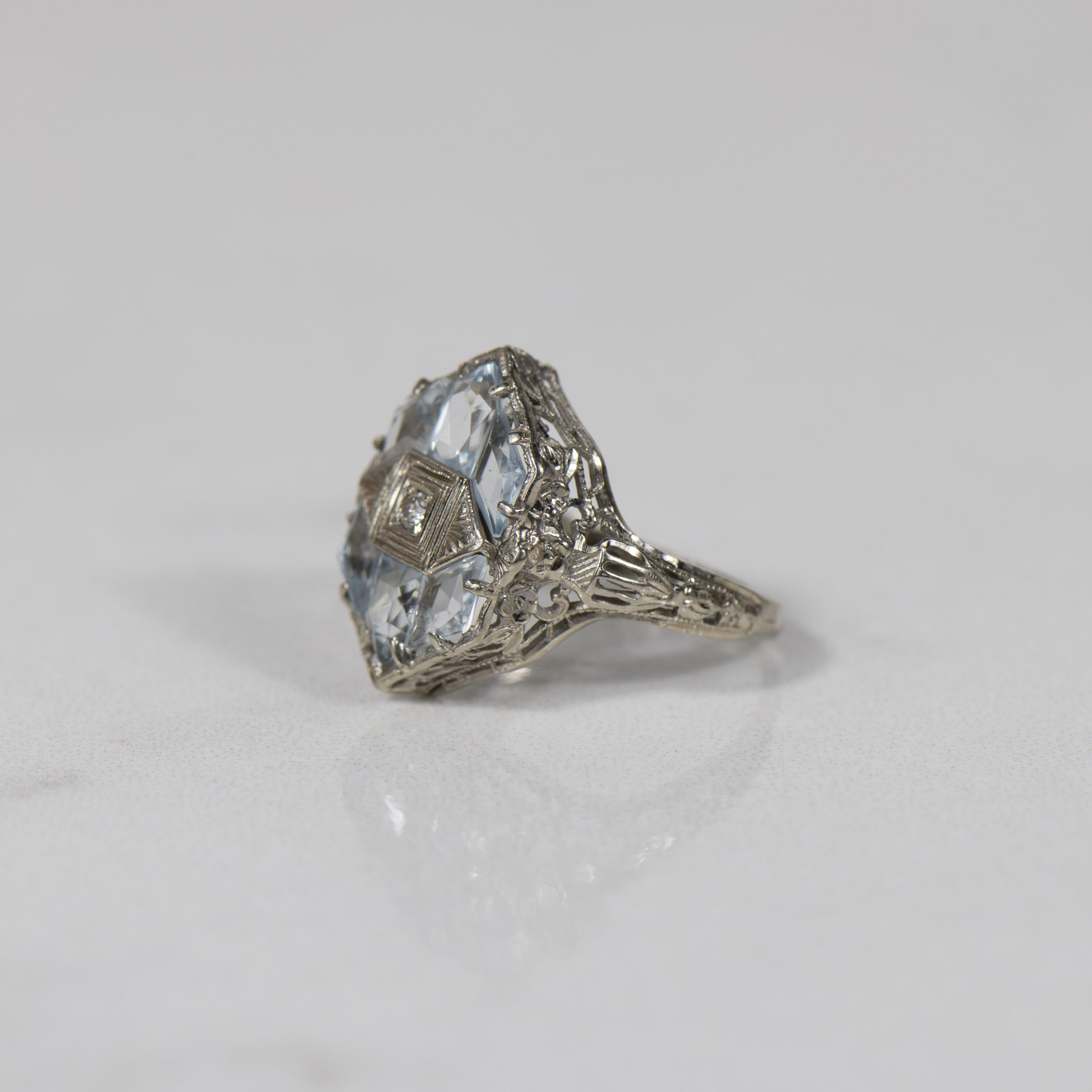 1920'S Art Deco Natürlicher Aquamarin & Natürlicher Diamant Filigraner Ring (Art déco)