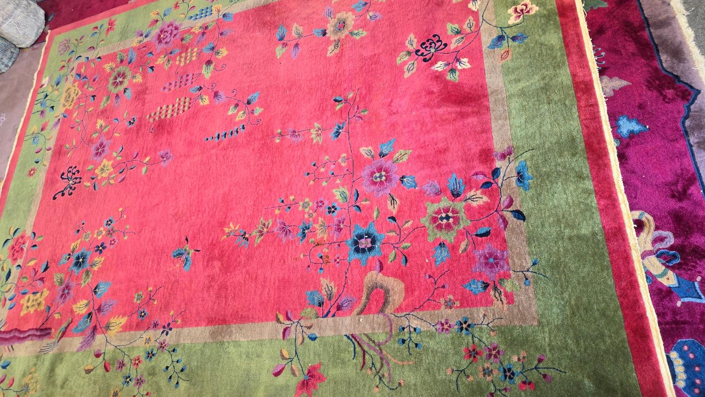 1920s Art Deco Nichols Alfombra Floral China rosa 9x11.6 en venta 1