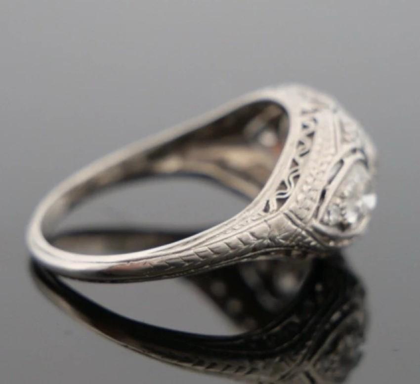 1920er Art Deco Alte Europäische Schliffe Handgefertigter Filigraner 2.00CTW Platin Diamant Ring im Angebot 5
