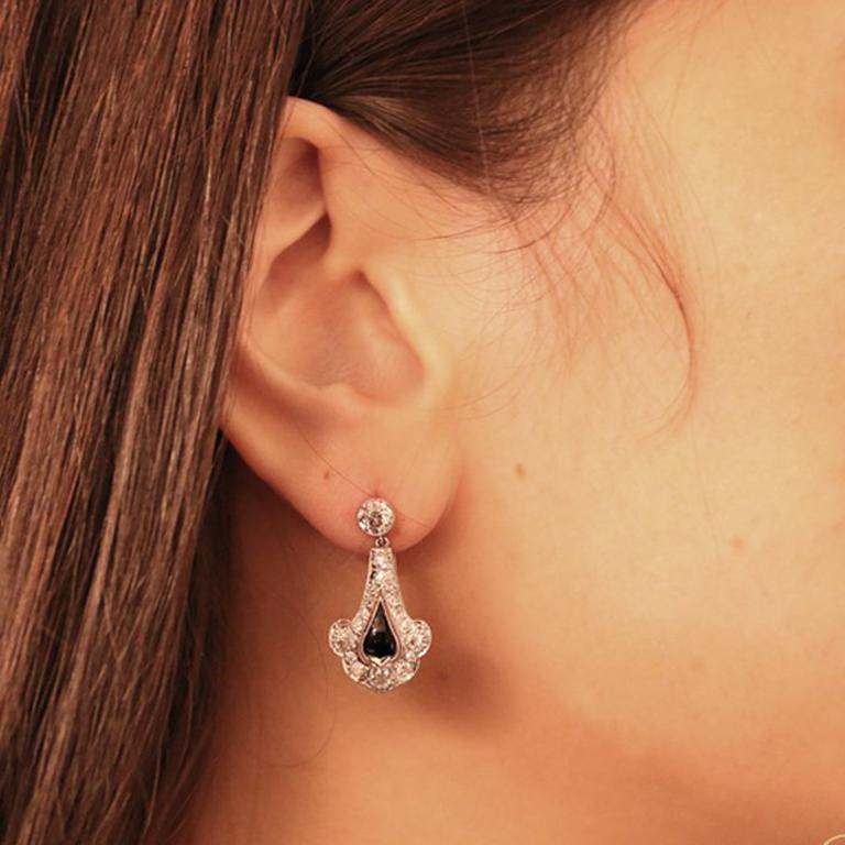 Boucles d'oreilles en onyx et diamants Art déco des années 1920 Bon état - En vente à London, GB