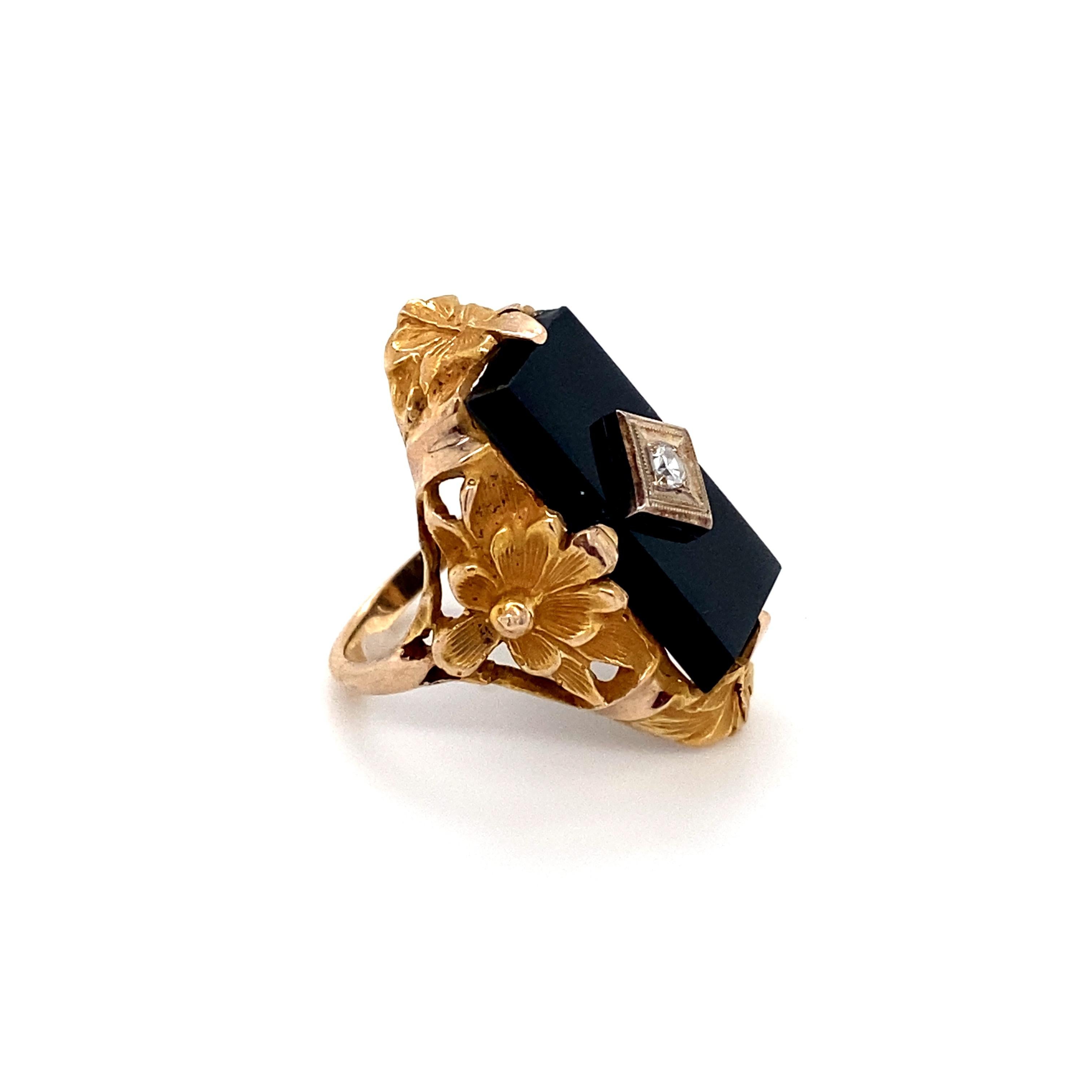 Round Cut 1920s Art Deco Onyx and Diamond Floral Ring in 14 Karat Gold For Sale