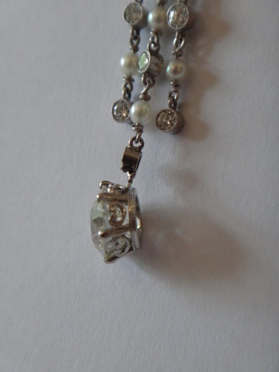 1920er Jahre Art Deco Onyx Perle Diamant Platin Anhänger (Rundschliff) im Angebot