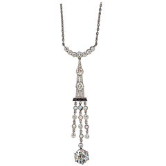 Cultured Pearl Pendant Necklaces