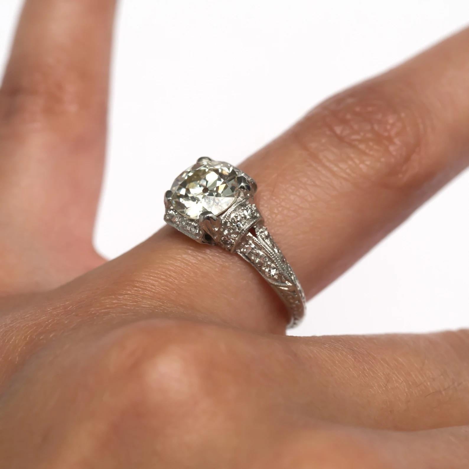 1920er Jahre Art Deco Platin 1,69ct Alte Europäische Brillant Diamant Verlobungsring Damen im Angebot