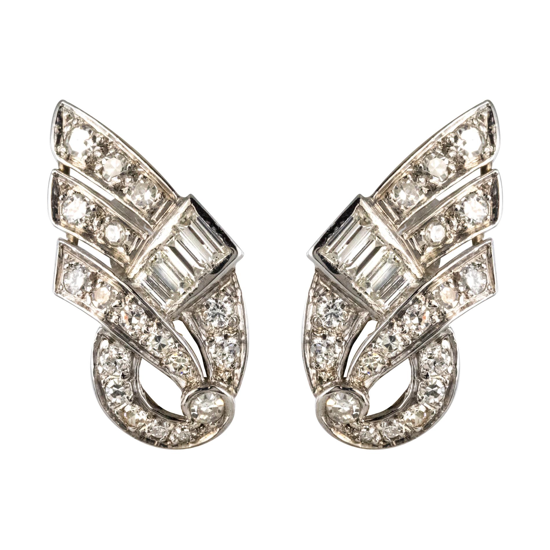 1920s Art Deco Platinum 18 Karat White Gold Diamond Earrings