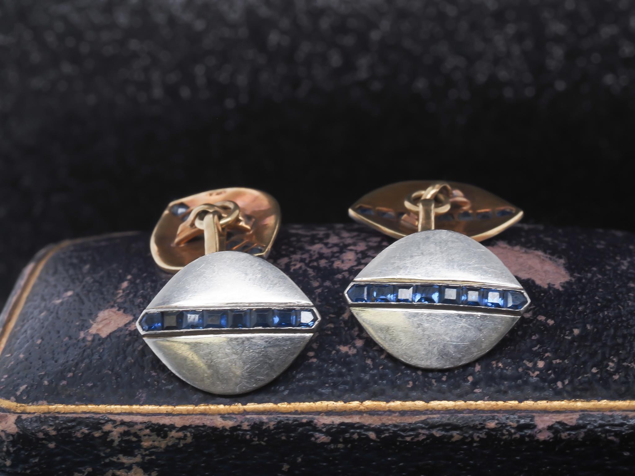 Boutons de manchette Art déco des années 1920 en platine et or avec saphirs Bon état - En vente à Hicksville, NY