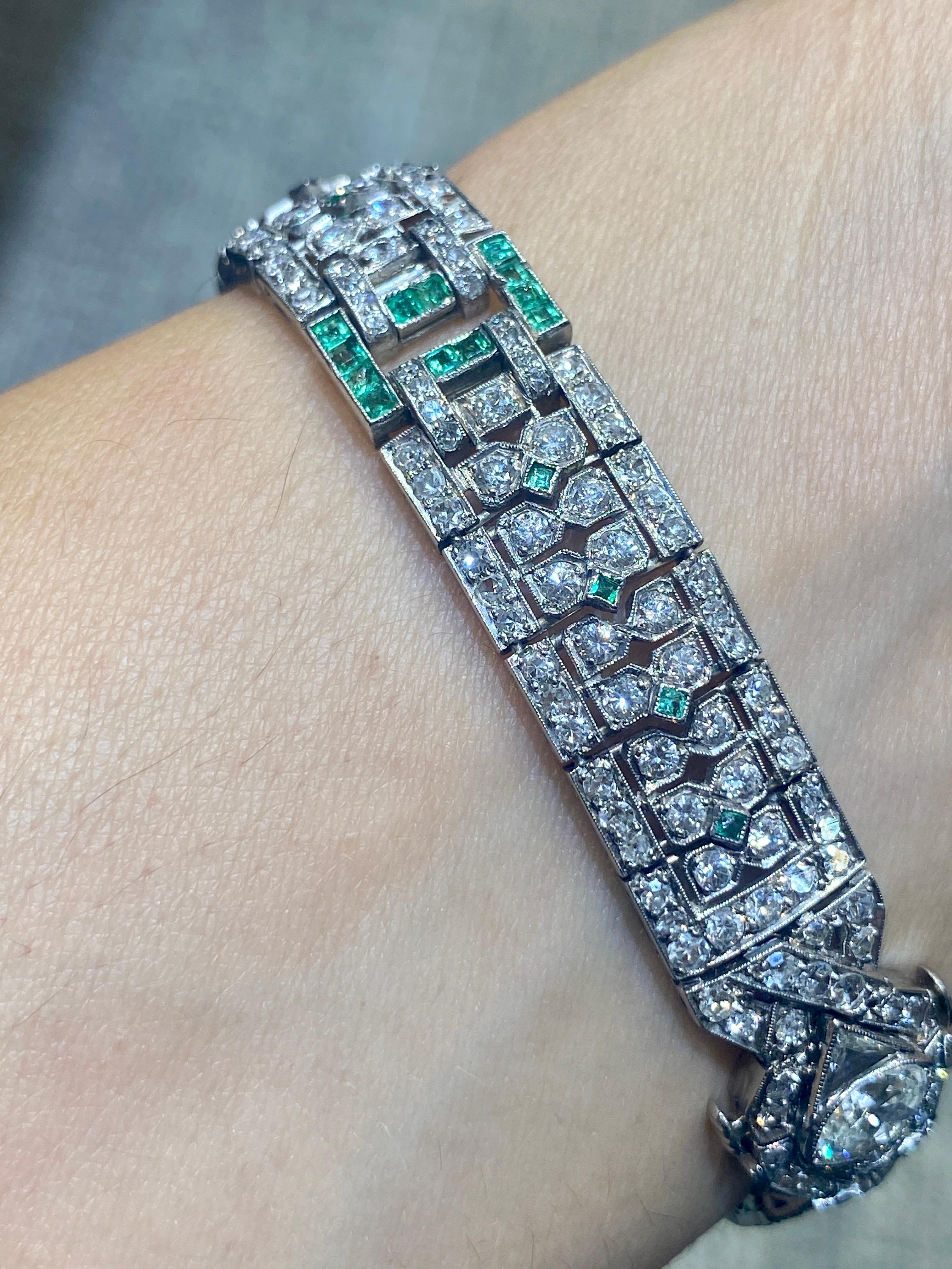 Old European Cut 1920s Art Deco platinum, diamond and emerald bracelet