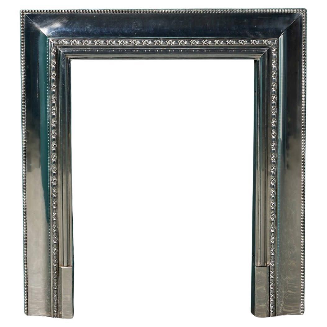 1920er Art Deco Kamineinsatz aus poliertem Stahl im Angebot