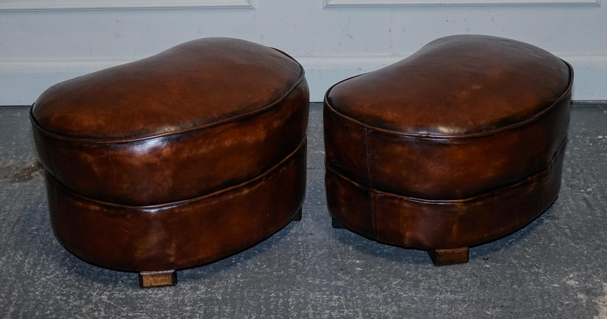 ART DECO DES ANNÉES 20 RESTAURÉ teint à la main en brun whisky SOFA ARMCHAiRS FOOTSTOOLS en vente 12