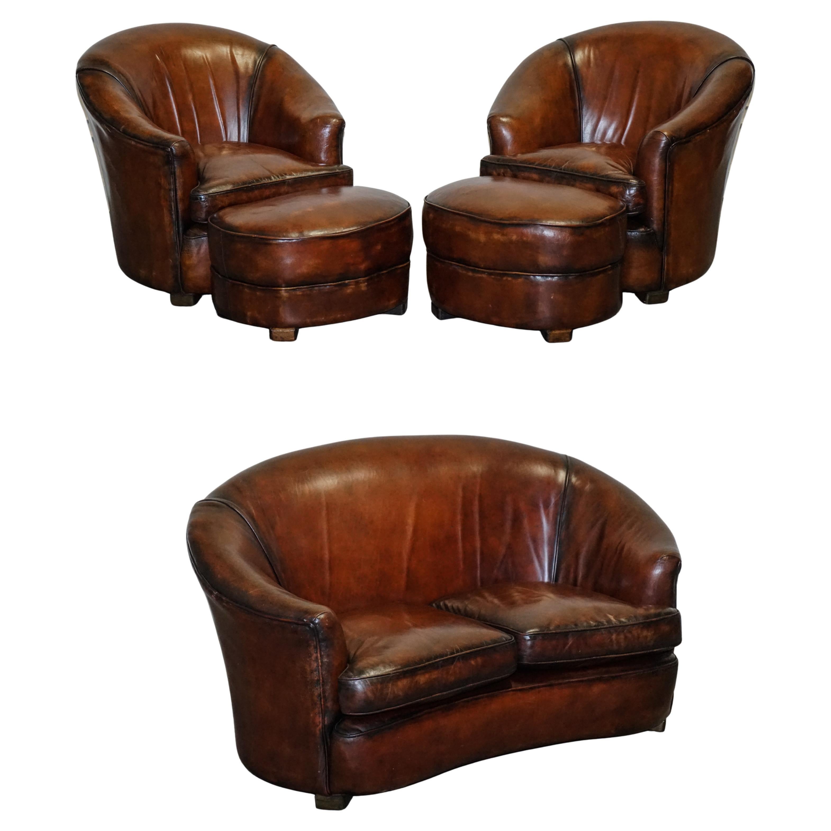 ART DECO DES ANNÉES 20 RESTAURÉ teint à la main en brun whisky SOFA ARMCHAiRS FOOTSTOOLS