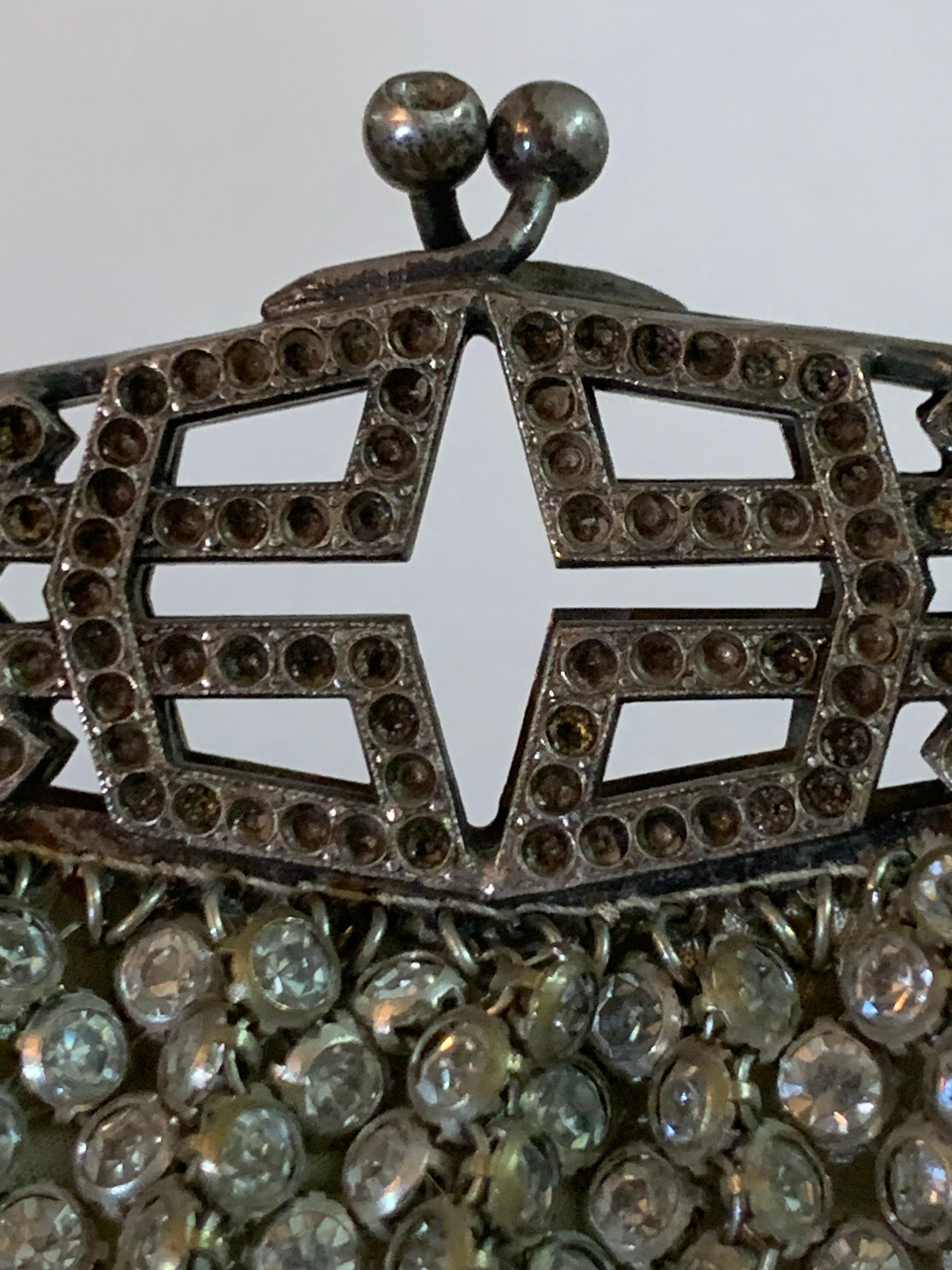 1920s Art Deco Rhinestone Mesh Evening  Bag w Fretwork Frame. 7