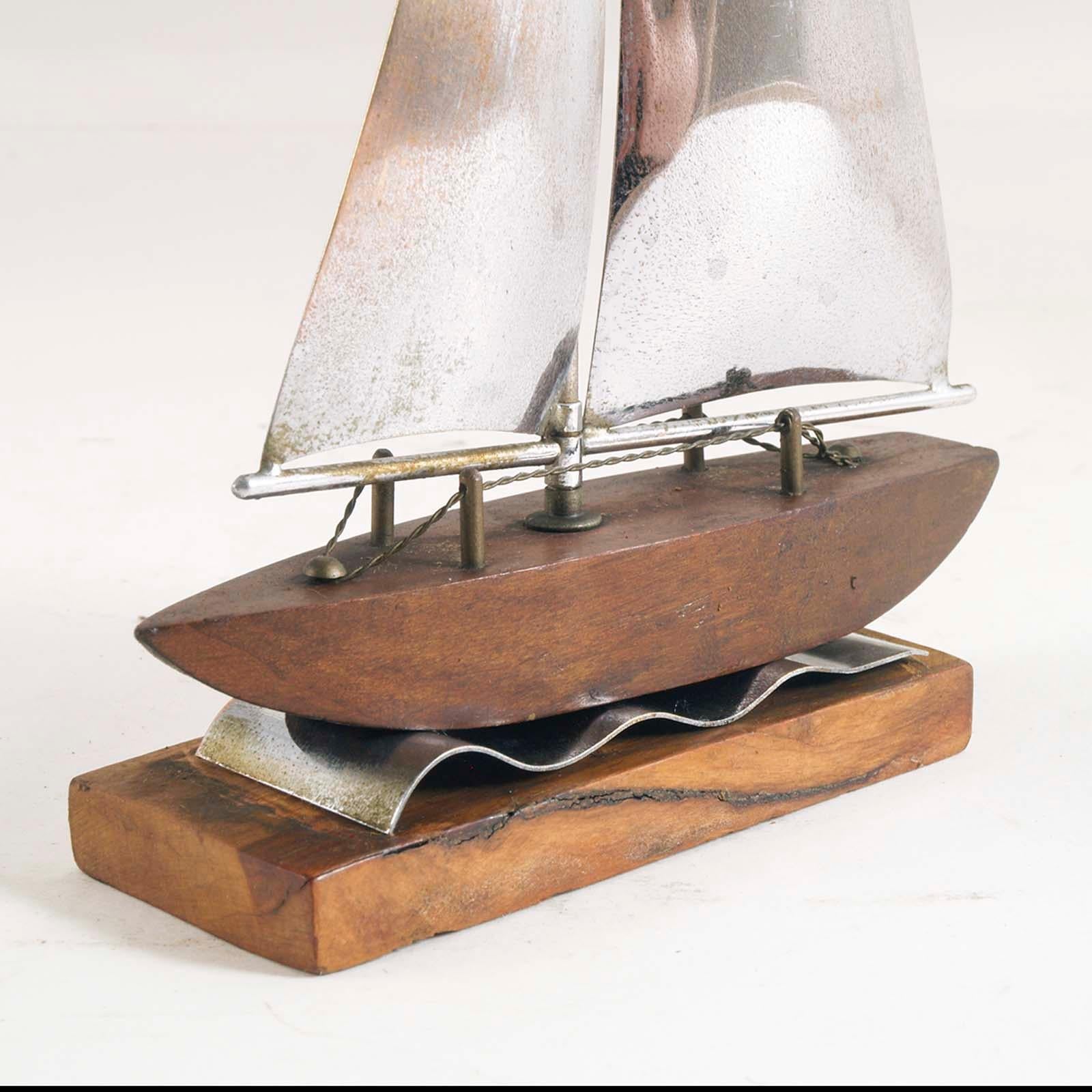 1920s Art Deco Sailing Boat in Wood and Silvered Brass by Carlo Mazzolini Padova In Good Condition For Sale In Vigonza, Padua