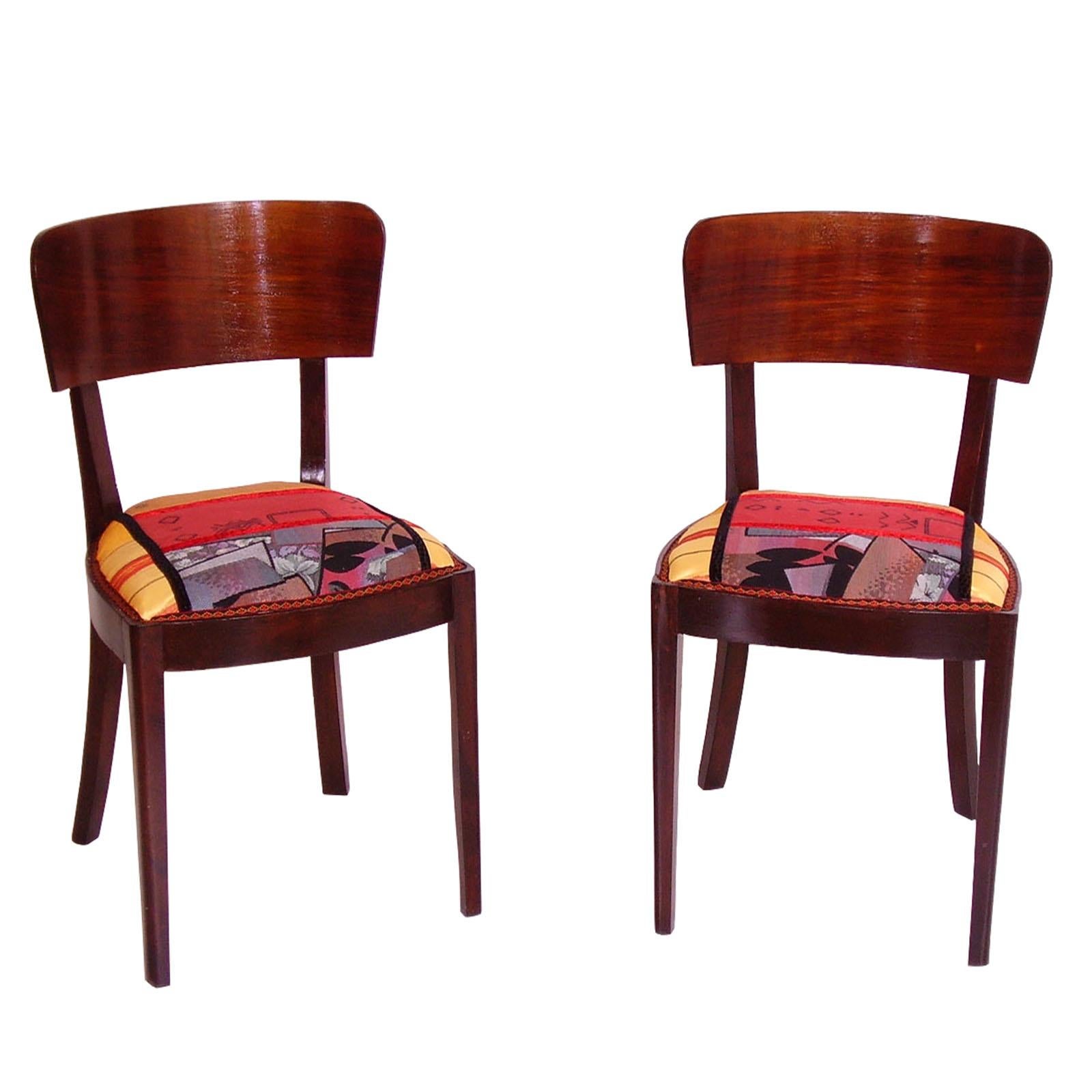 1920s Art Deco Side Chairs in Walnut, Original Sitting with Abstract Upholstery For Sale
