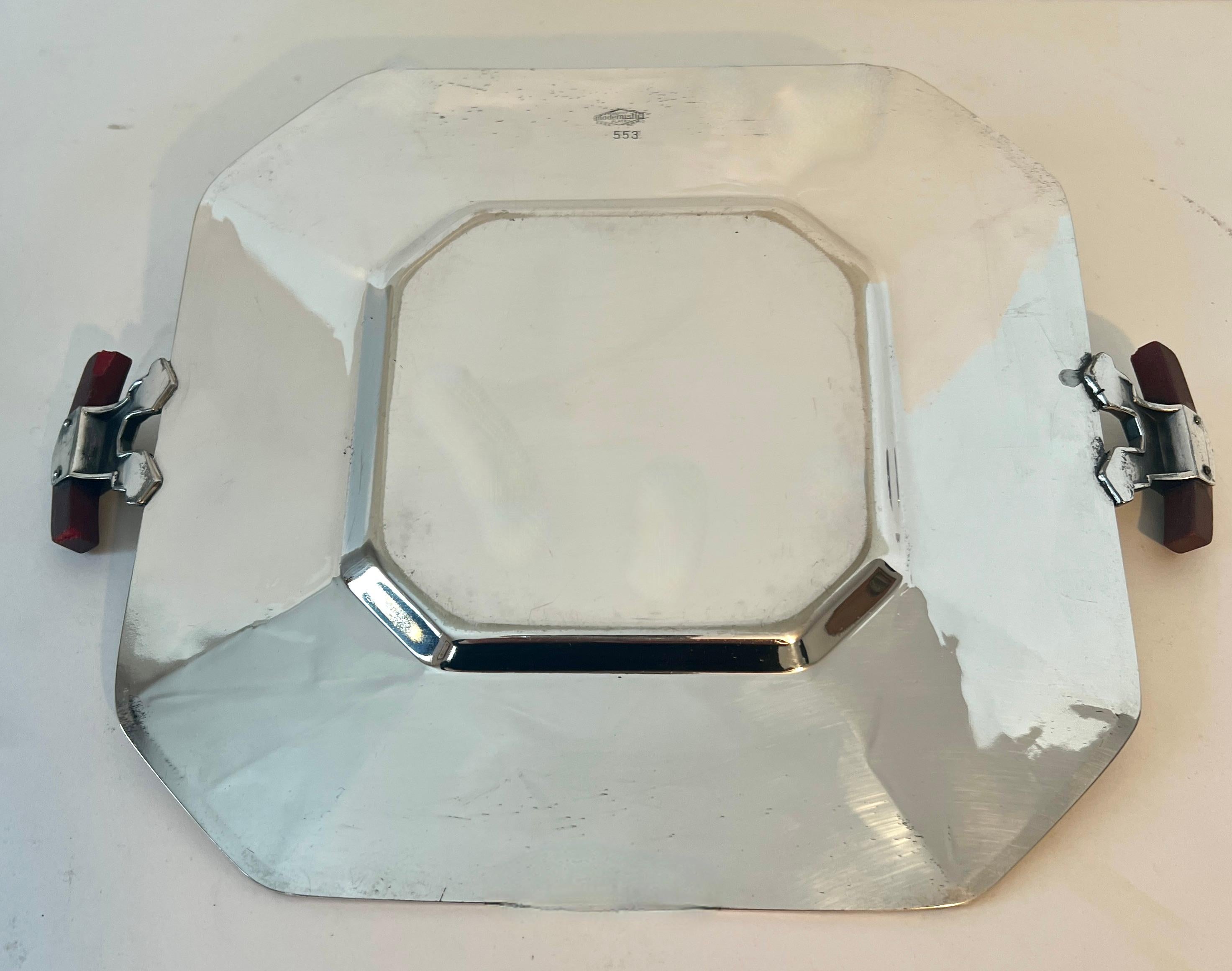 1920s Art Deco Silver Plate Benedict Geometric Tray with Bakelite Handles For Sale 2