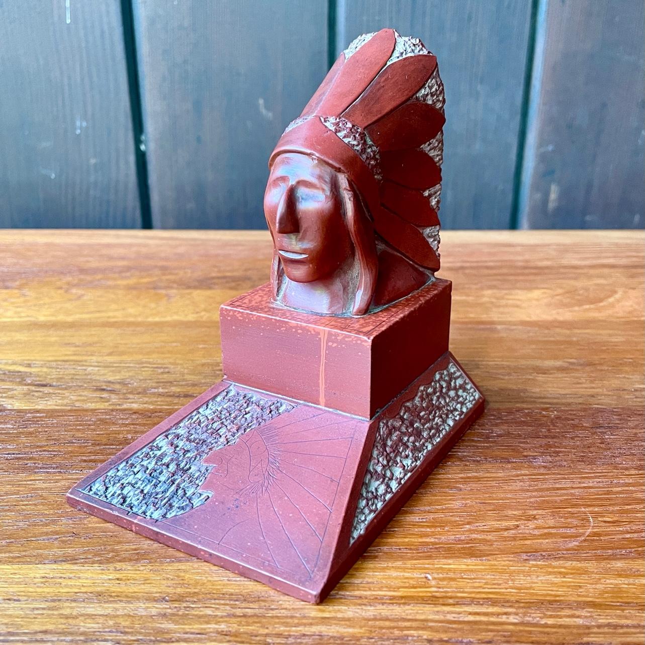 1920s Art Deco Stylized Native American Indian Vintage Table Sculpture  In Distressed Condition For Sale In Hyattsville, MD