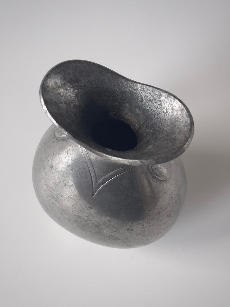 1920s Art Deco vase by danish sculptor and silversmith Just Andersen, Copenhagen For Sale 1