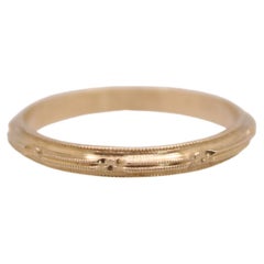 1920s Art Deco Vintage Wedding Band with Delicate Raised Milgrain Floral Motif
