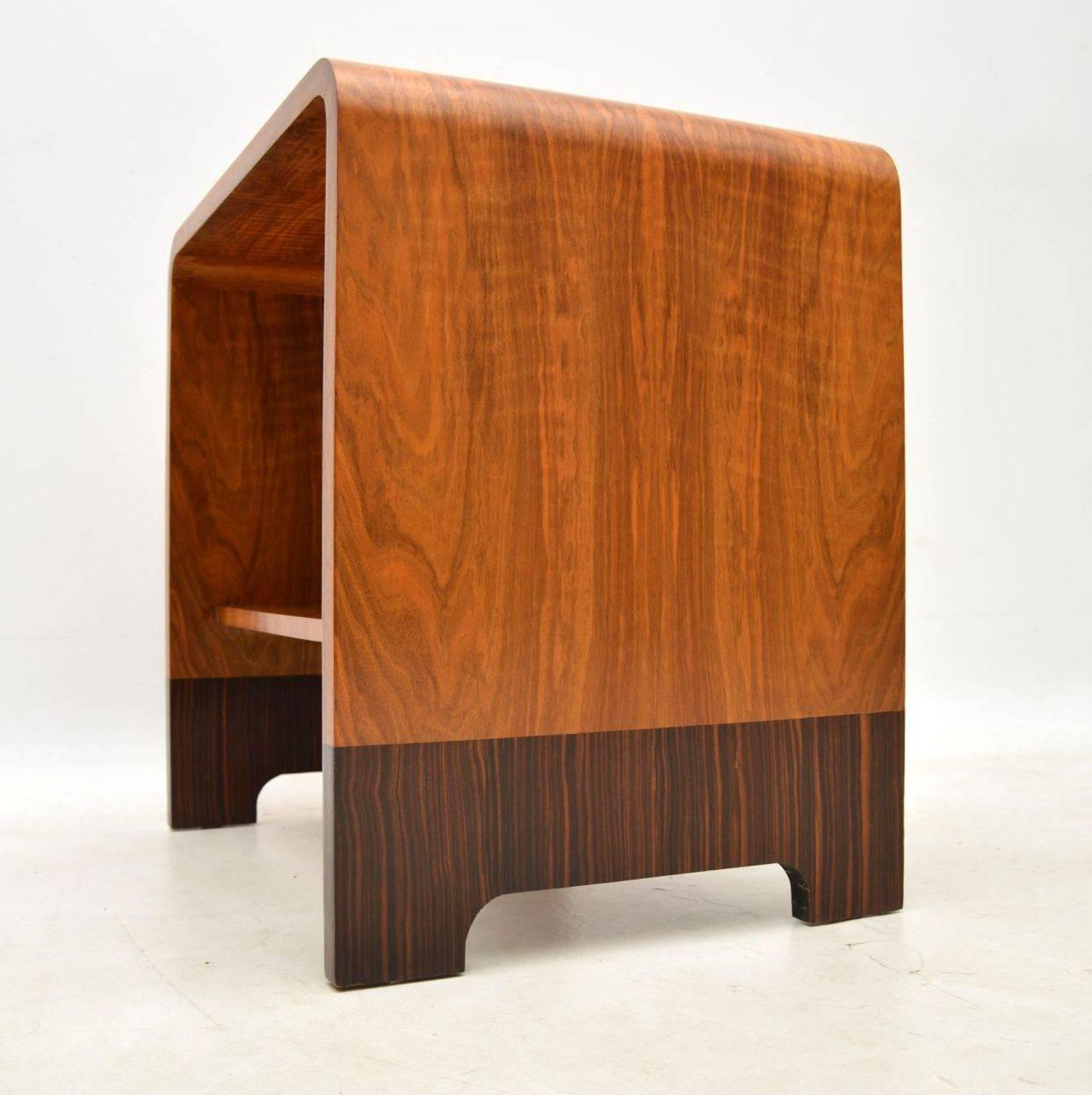 1920s Art Deco Walnut and Wood Coffee Table 1