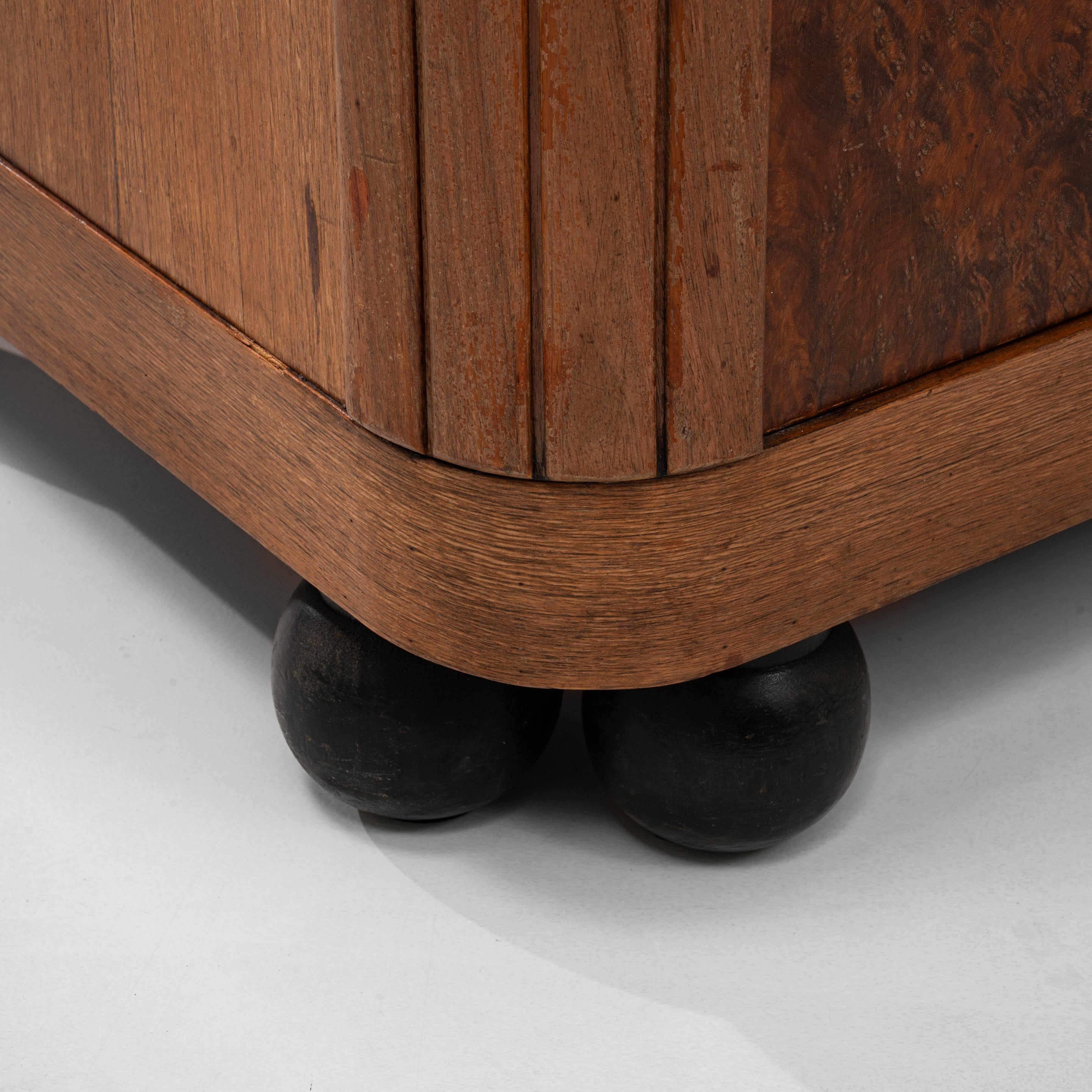 1920s Art Deco Wooden Sideboard with Marble Top en venta 4